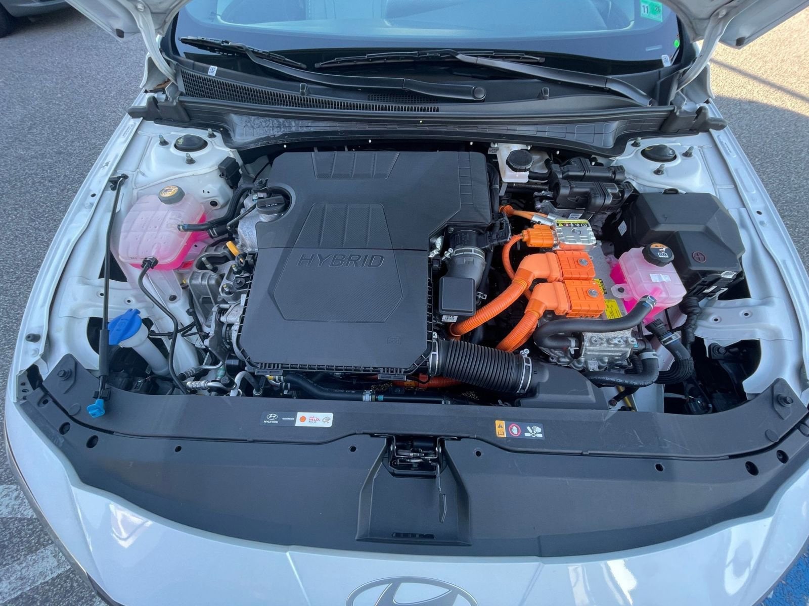 Thumbnail: 2025 Hyundai Elantra - 32