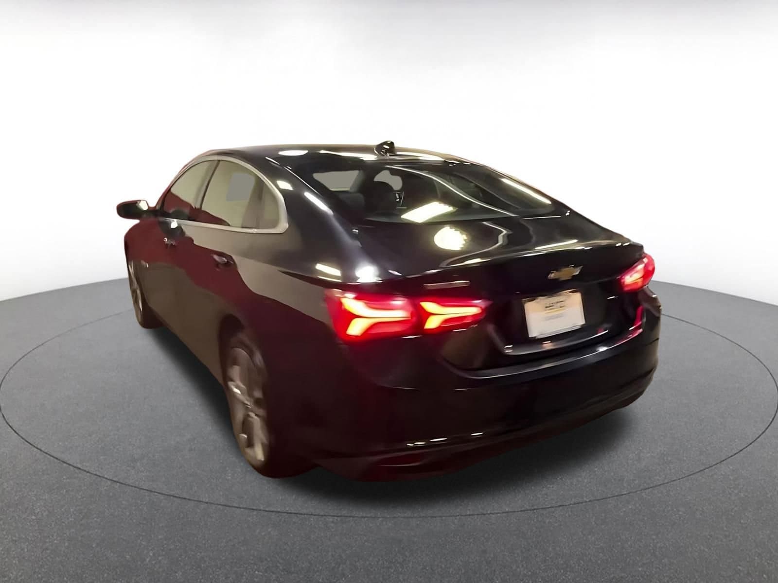 Thumbnail: 2024 Chevrolet Malibu - 11