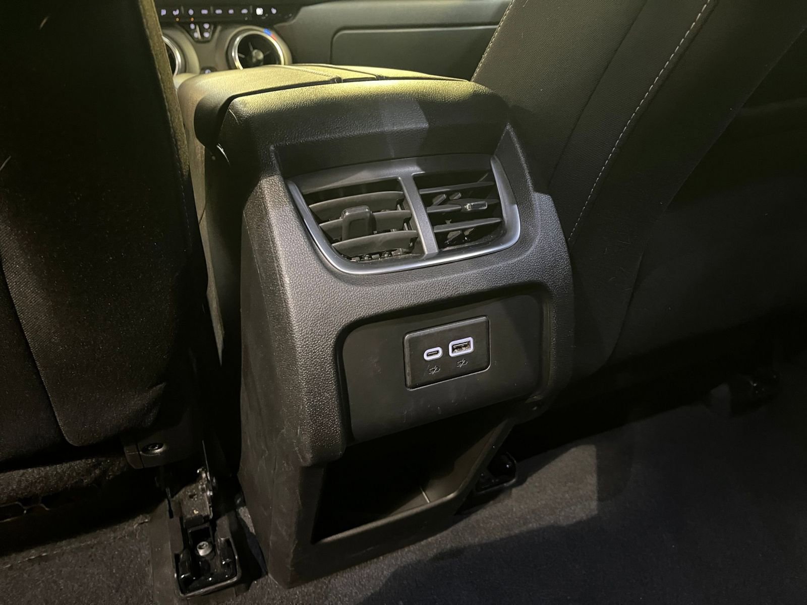 Thumbnail: 2025 Chevrolet Blazer - 24