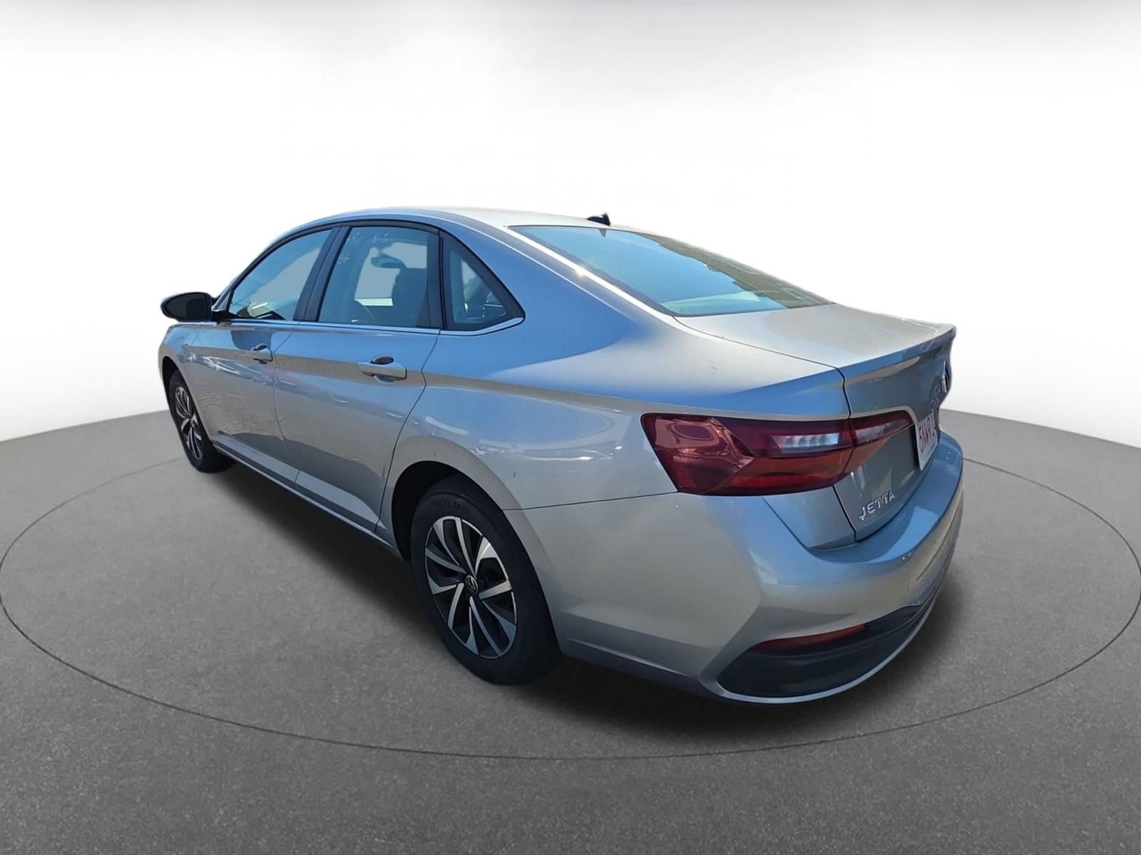 Thumbnail: 2024 Volkswagen Jetta - 5