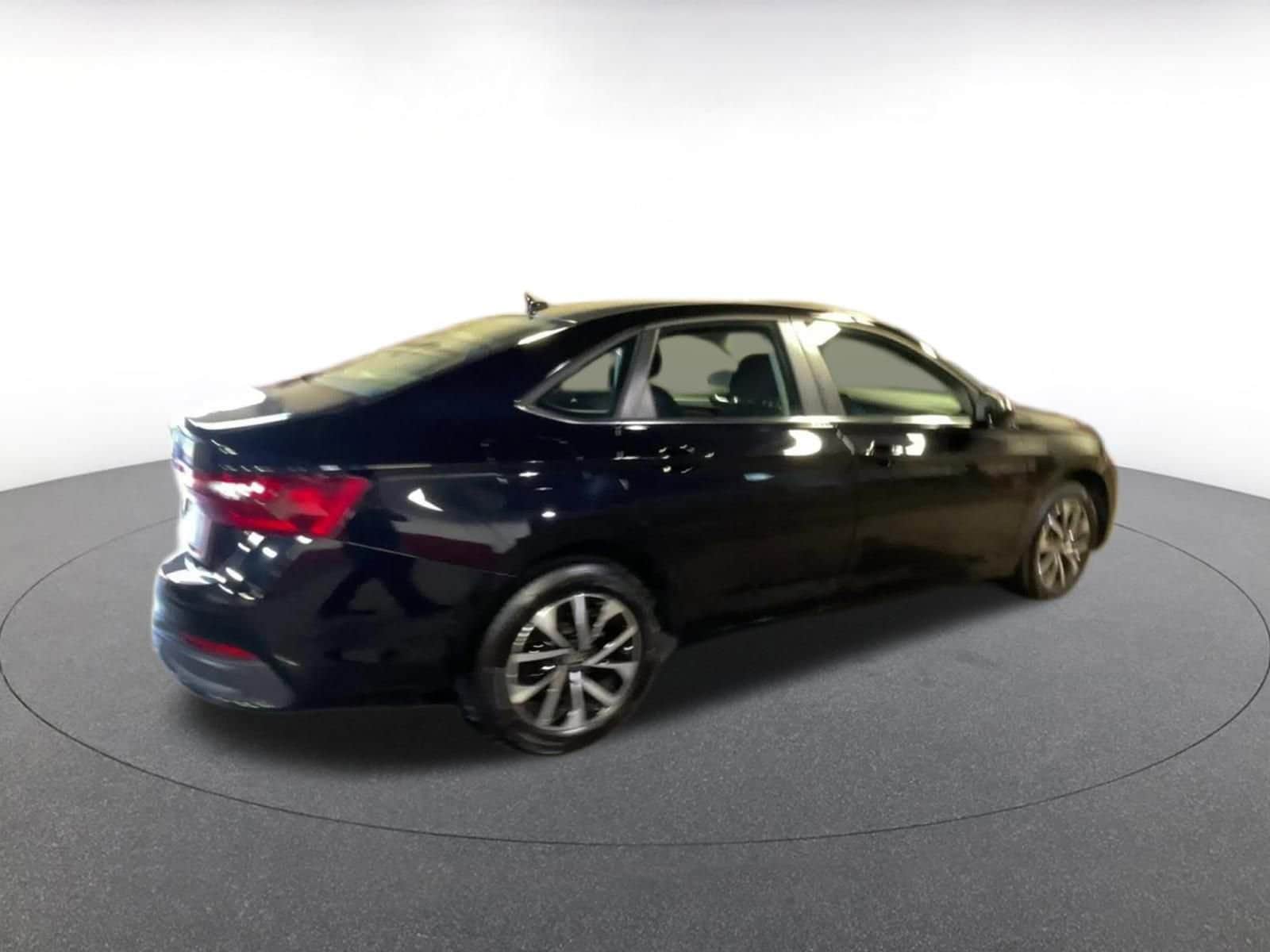 Thumbnail: 2025 Volkswagen Jetta - 15