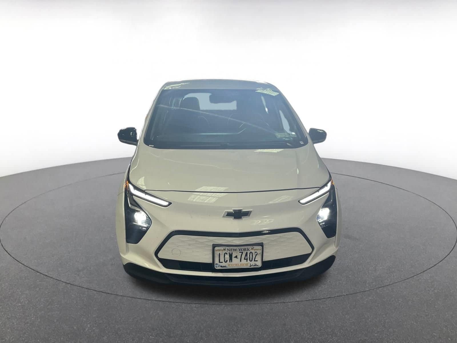 Thumbnail: 2023 Chevrolet Bolt EV - 2