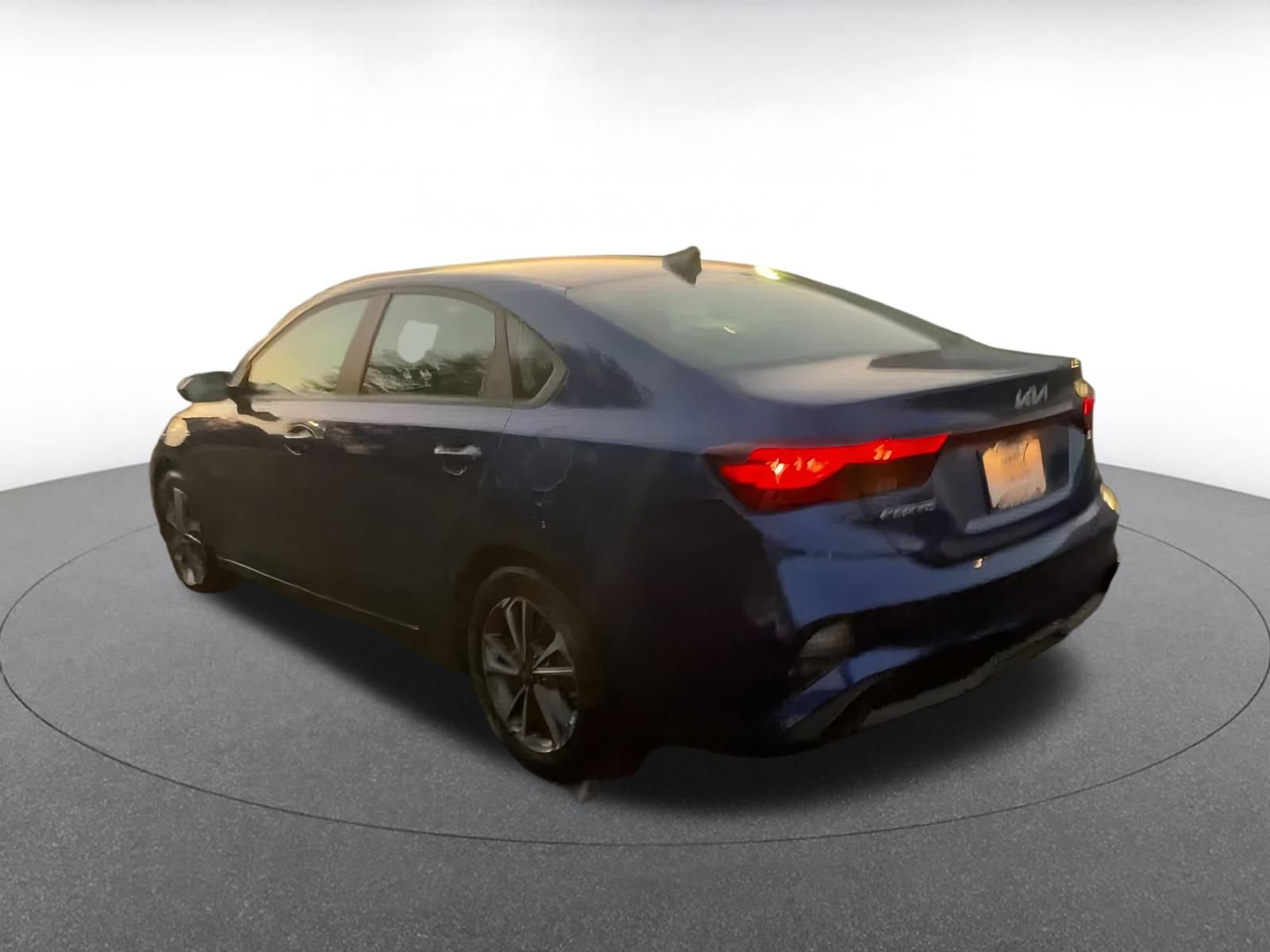 Thumbnail: 2024 Kia Forte - 10