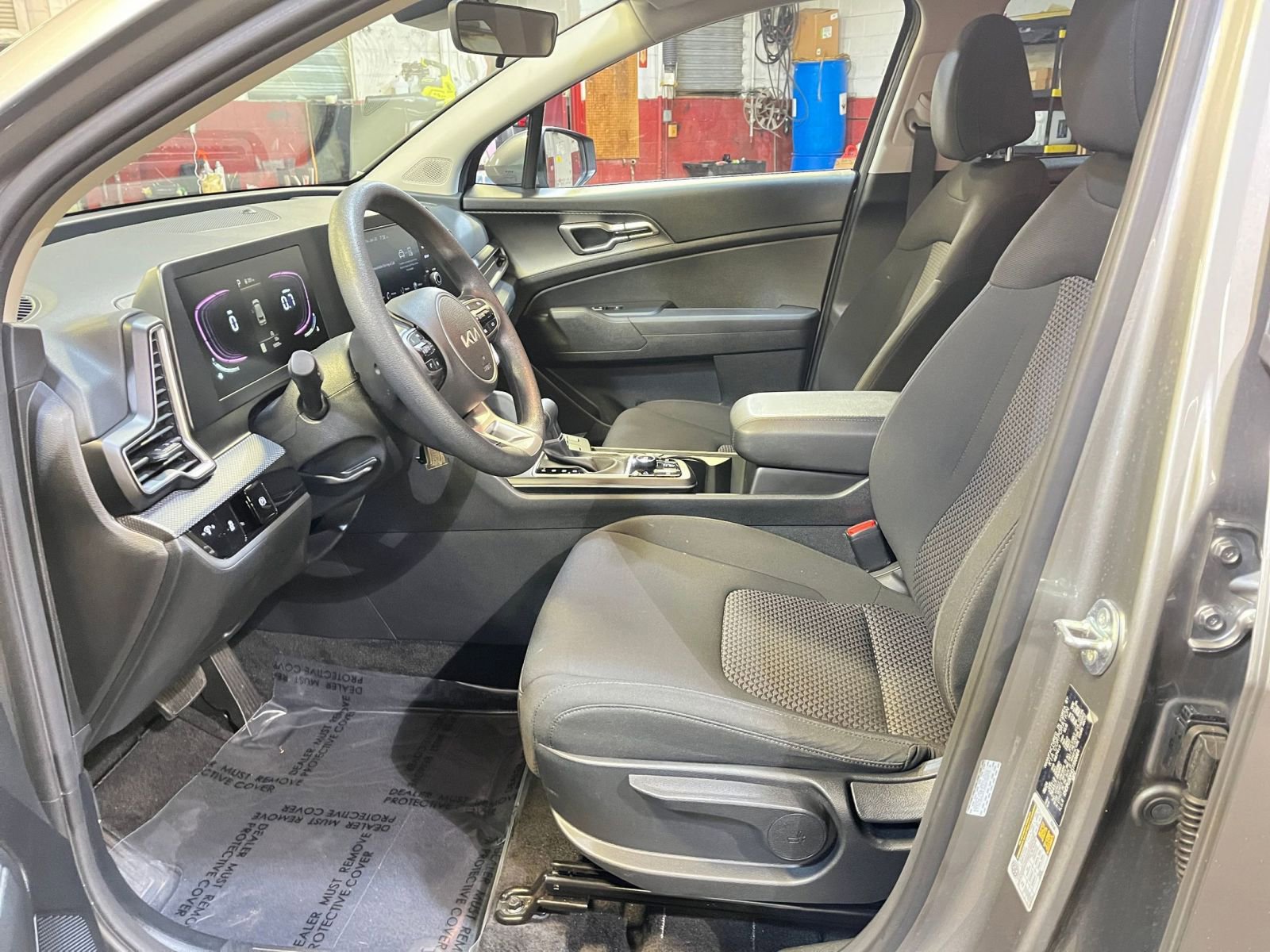 Thumbnail: 2025 Kia Sportage - 25