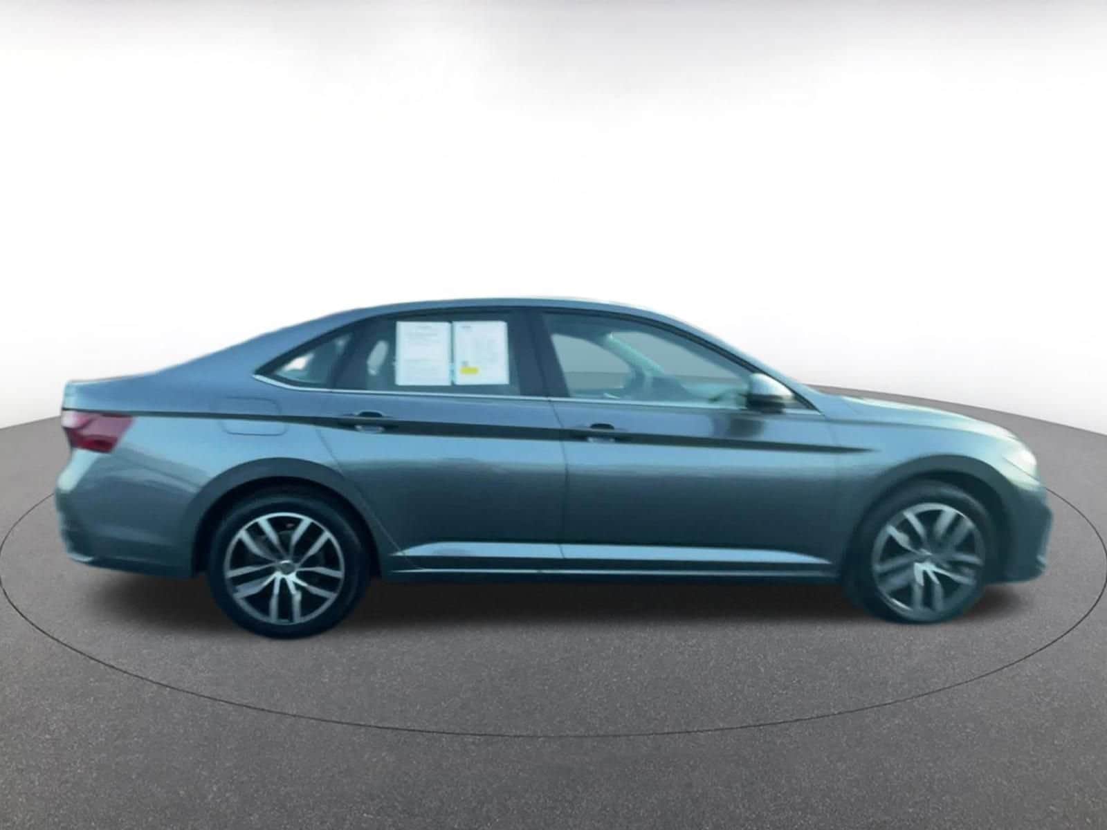 Thumbnail: 2025 Volkswagen Jetta - 16