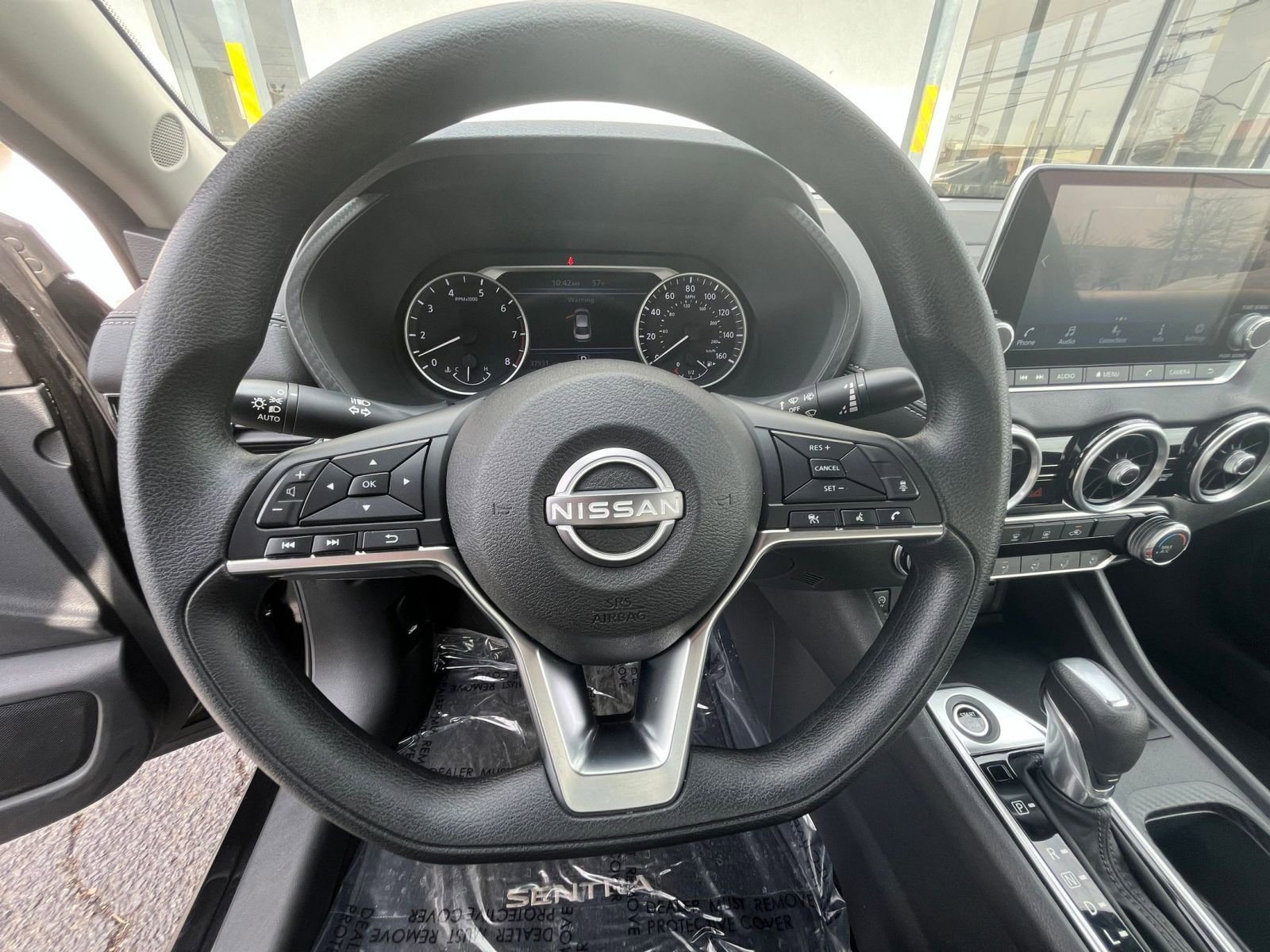 Thumbnail: 2025 Nissan Sentra - 25