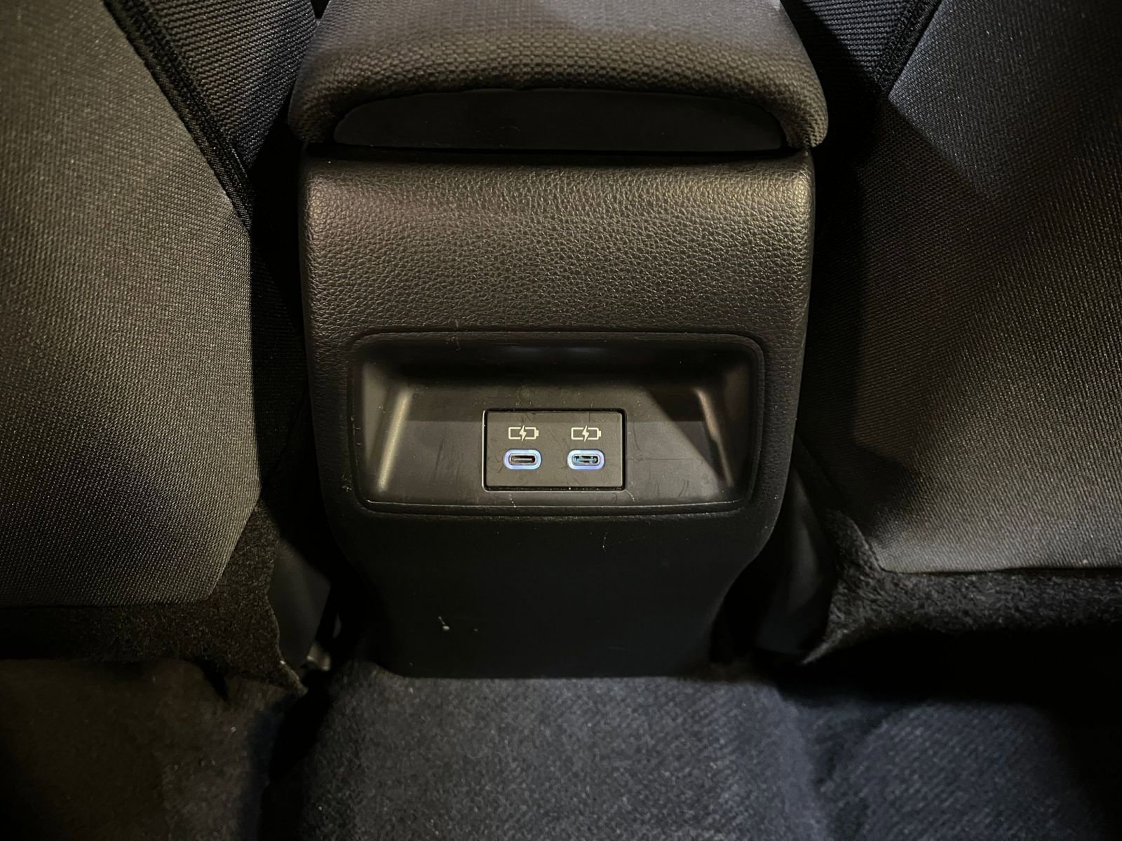 Thumbnail: 2025 Toyota Corolla - 23