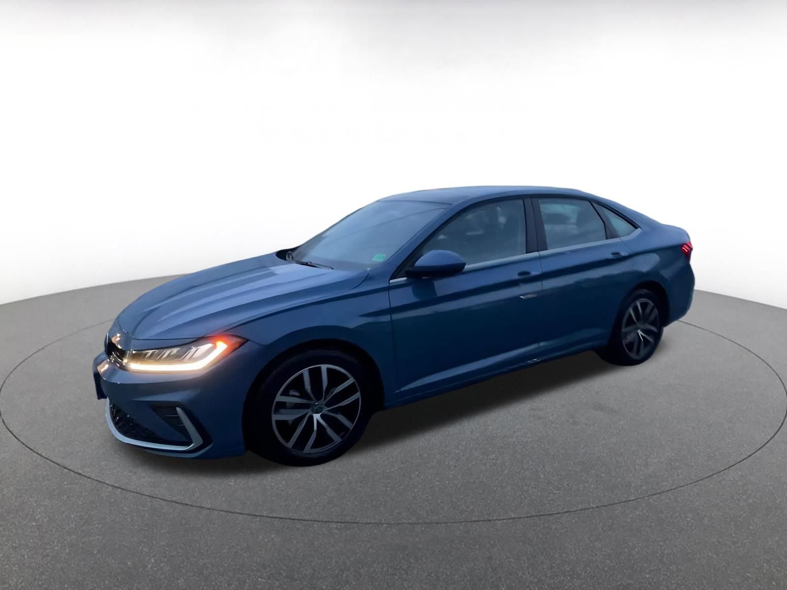 Thumbnail: 2025 Volkswagen Jetta - 8