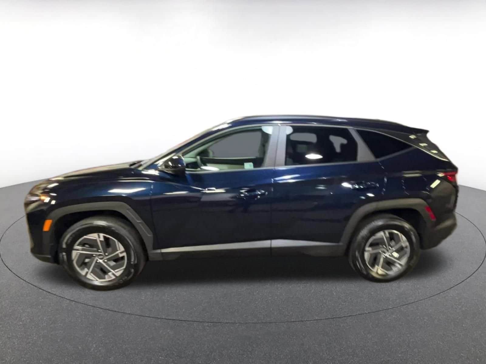 Thumbnail: 2025 Hyundai Tucson - 9