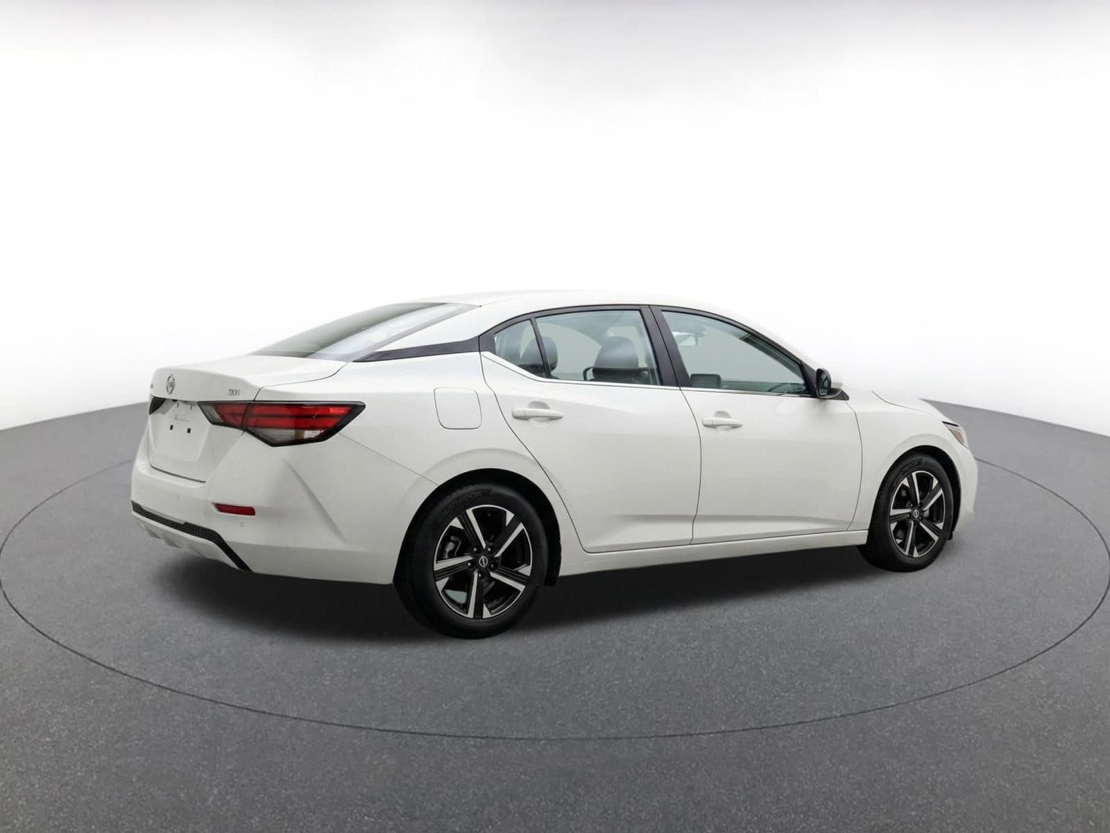 Thumbnail: 2025 Nissan Sentra - 9