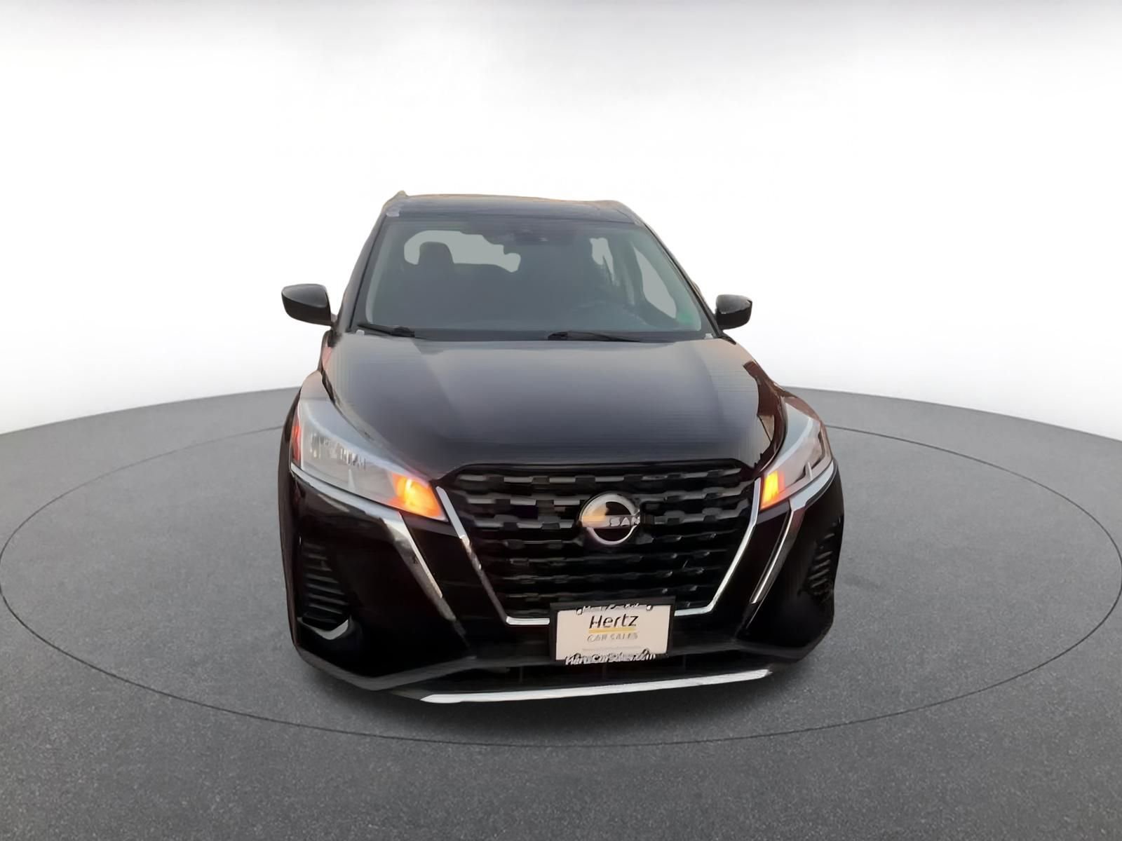 Thumbnail: 2024 Nissan Kicks - 4