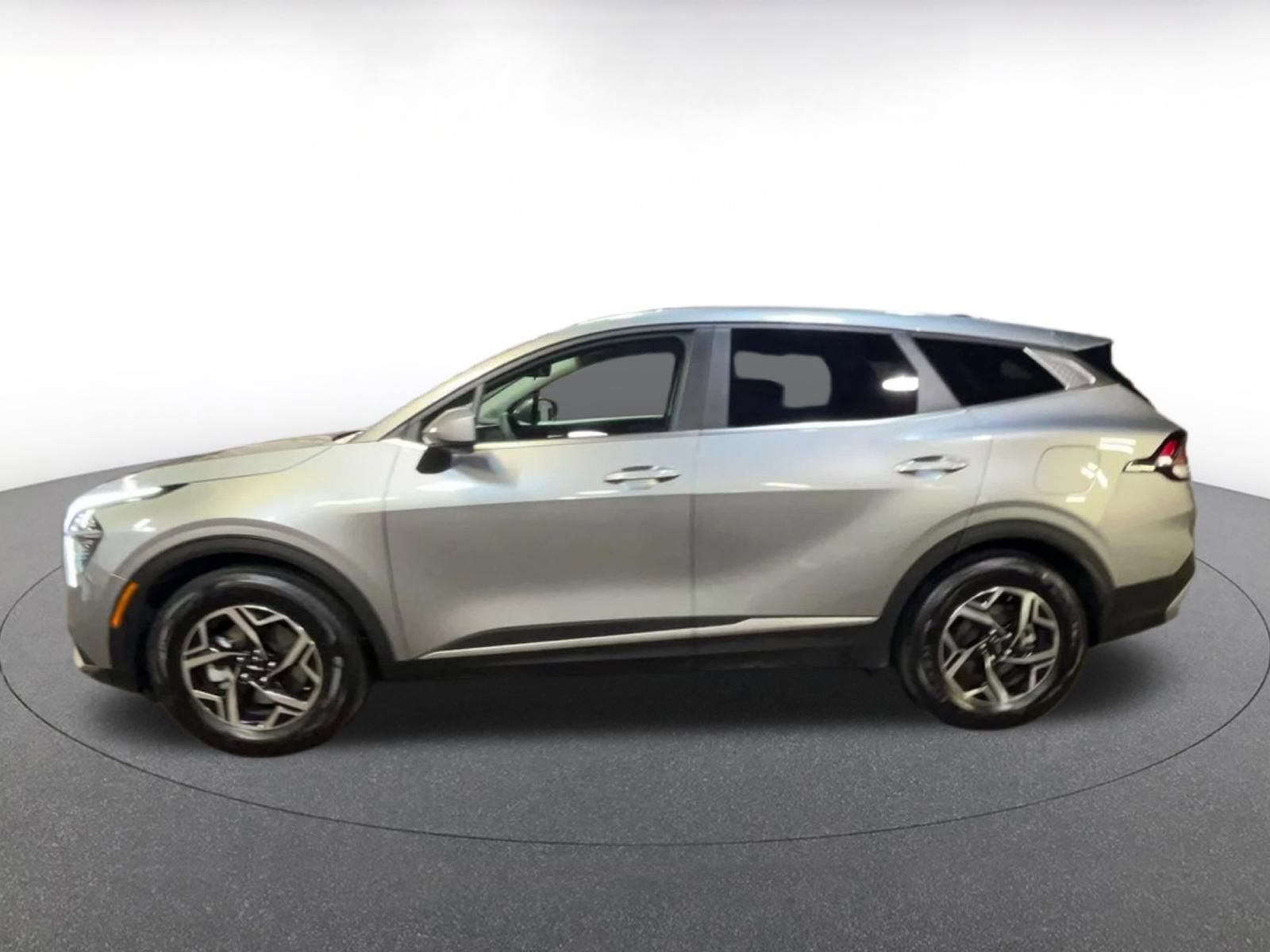 Thumbnail: 2025 Kia Sportage - 9