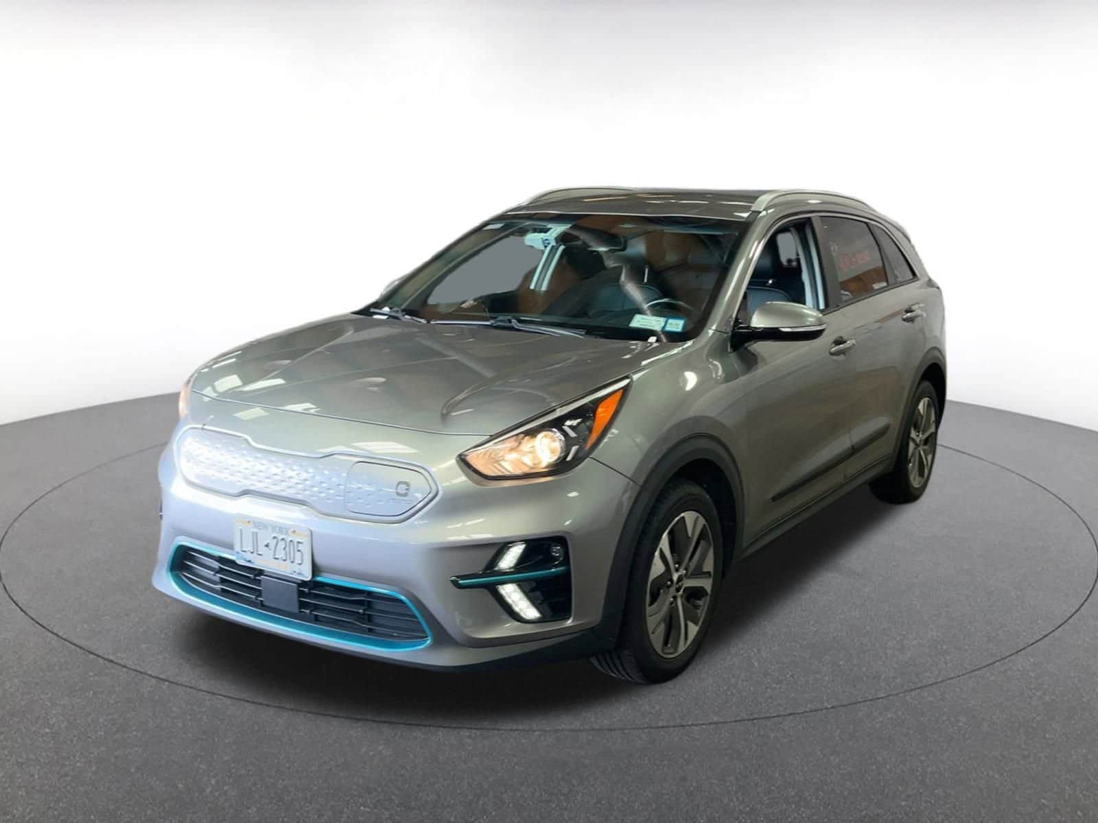 Thumbnail: 2022 Kia Niro - 3