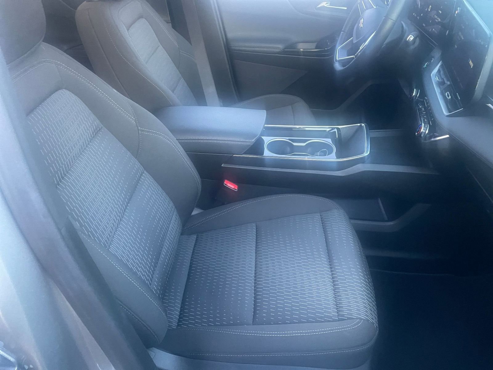 Thumbnail: 2025 Chevrolet Equinox - 35