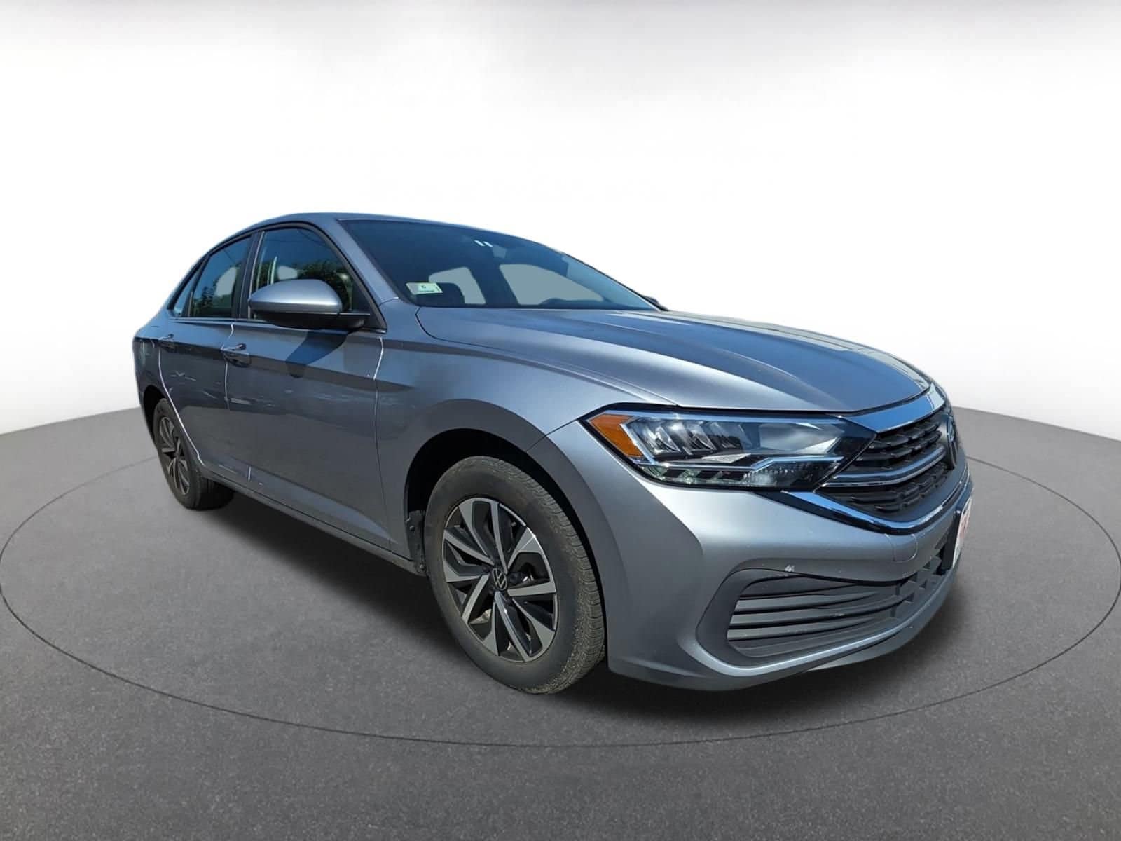 Thumbnail: 2024 Volkswagen Jetta - 1