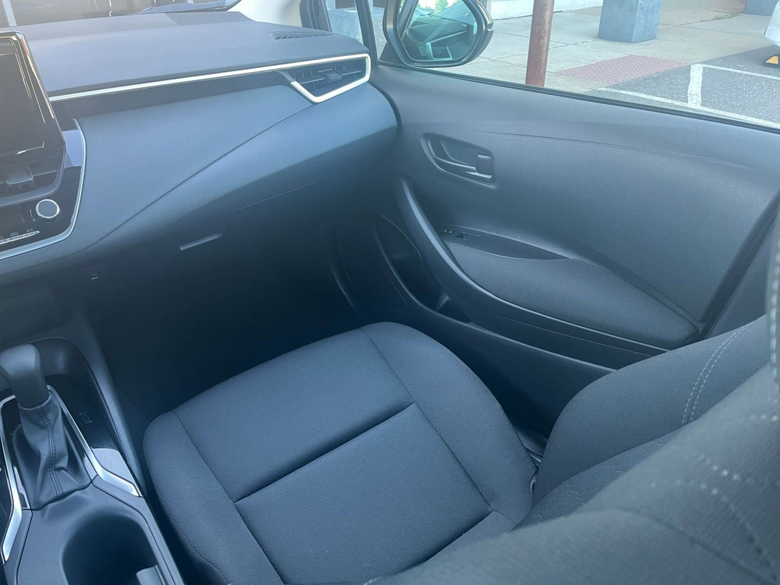 Thumbnail: 2025 Toyota Corolla - 34