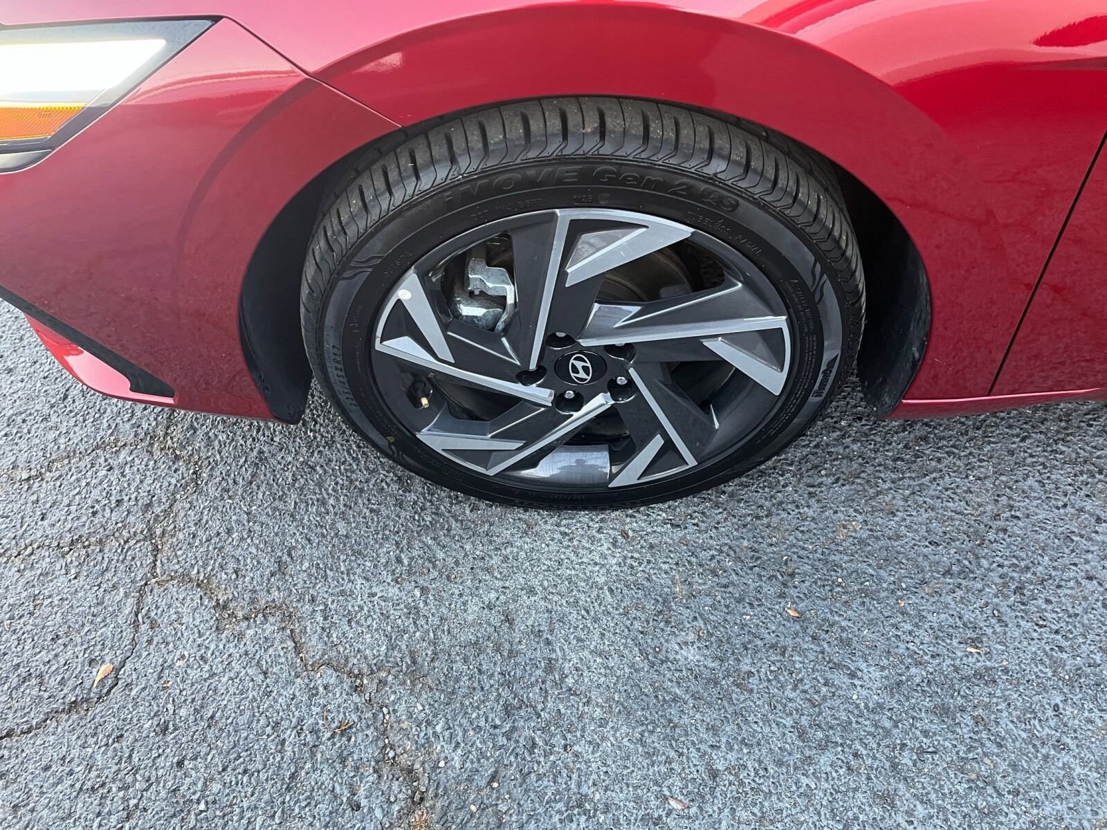 Thumbnail: 2025 Hyundai Elantra - 30