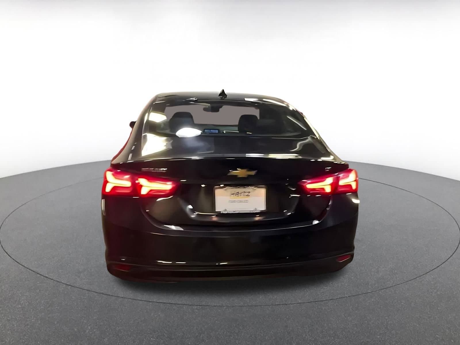 Thumbnail: 2024 Chevrolet Malibu - 12