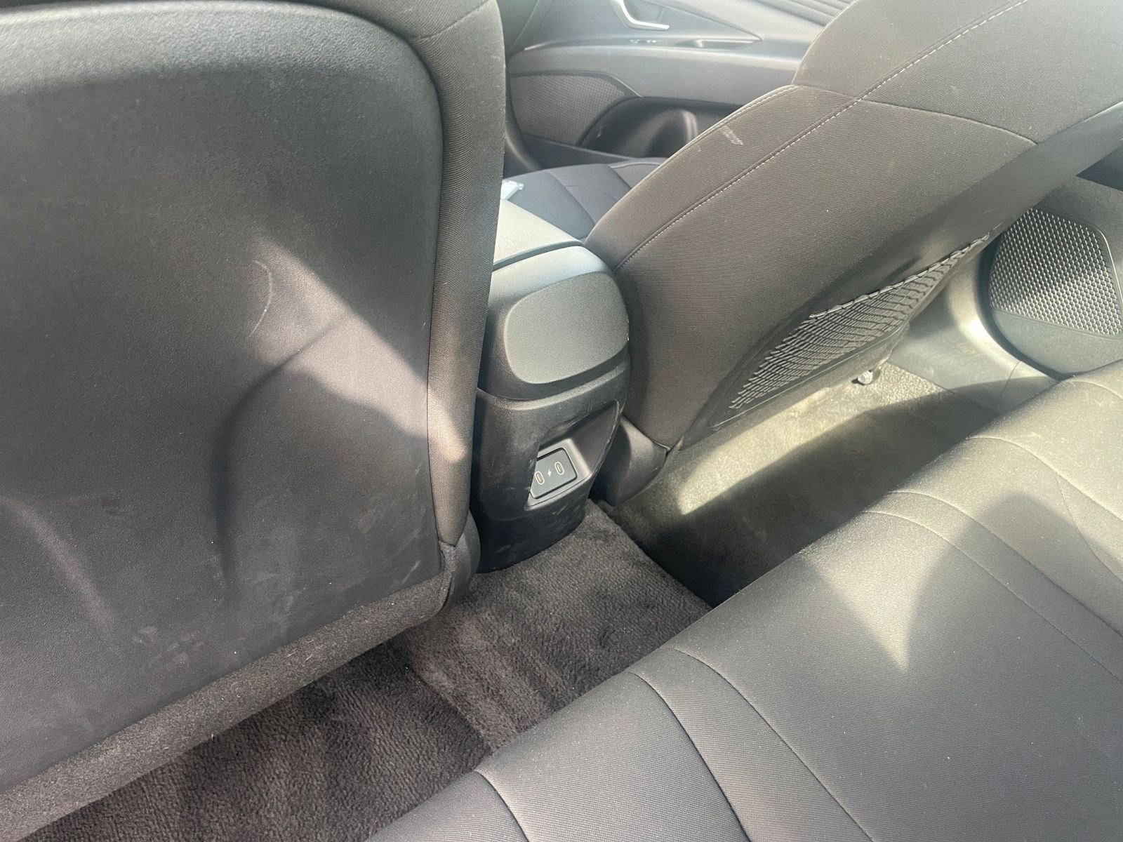 Thumbnail: 2025 Hyundai Elantra - 23