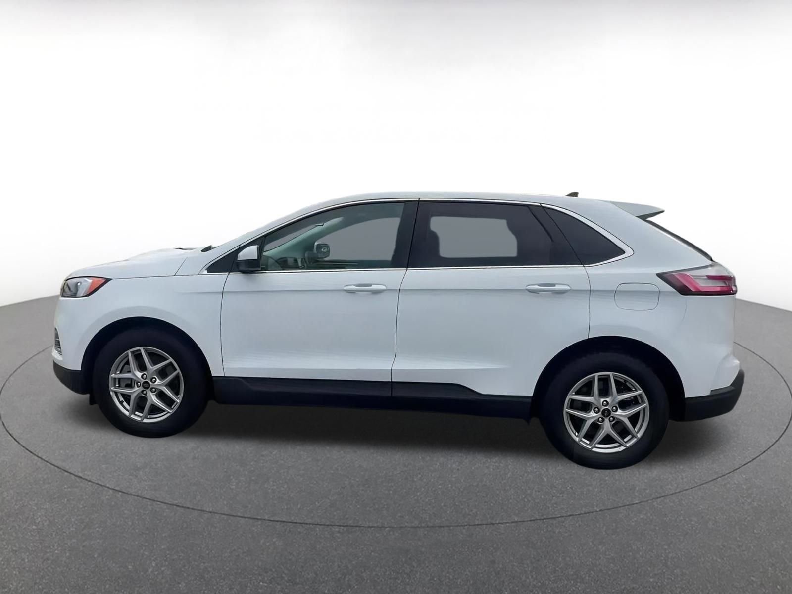 2024 Ford Edge SEL 8