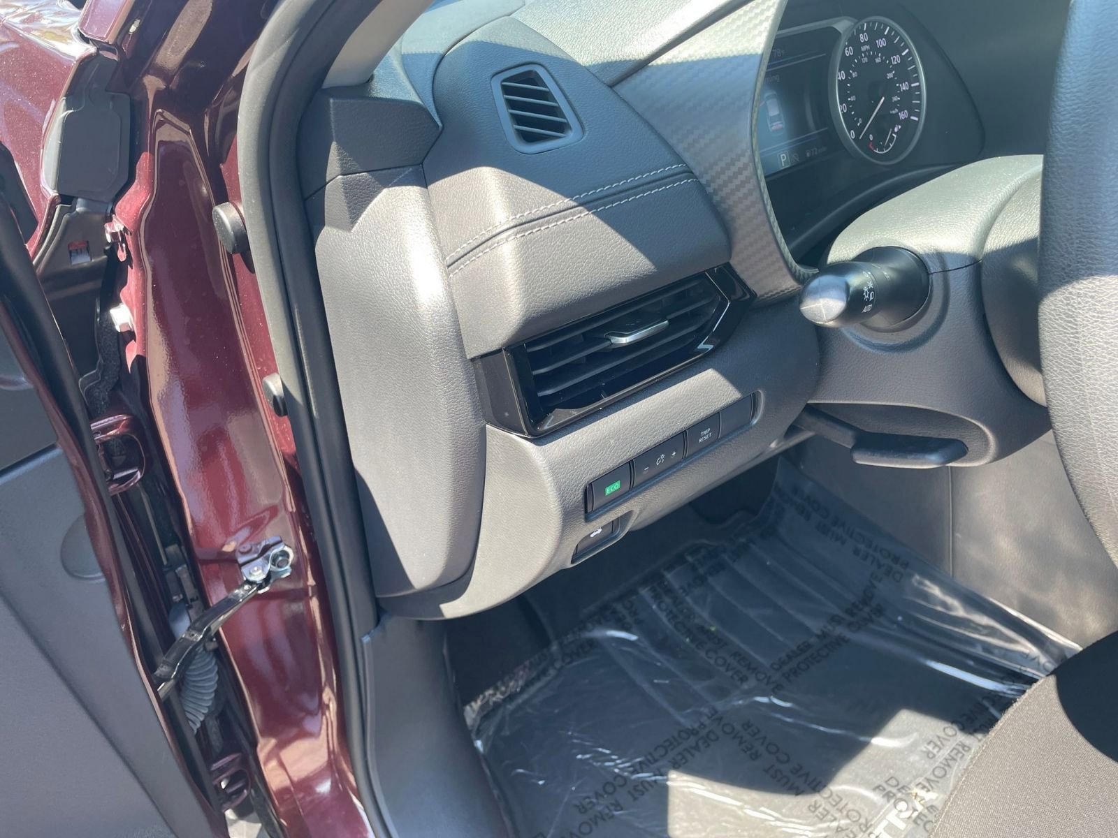 Thumbnail: 2024 Nissan Sentra - 32