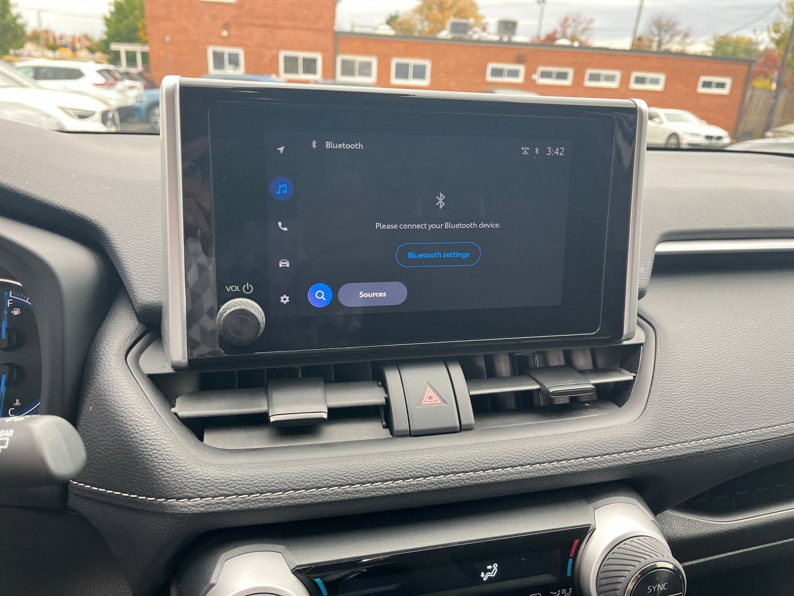 Thumbnail: 2025 Toyota RAV4 - 18