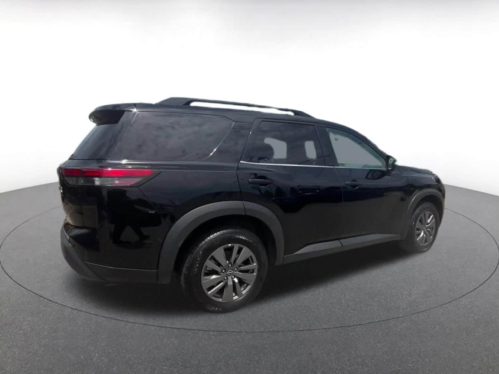 Thumbnail: 2025 Nissan Pathfinder - 15