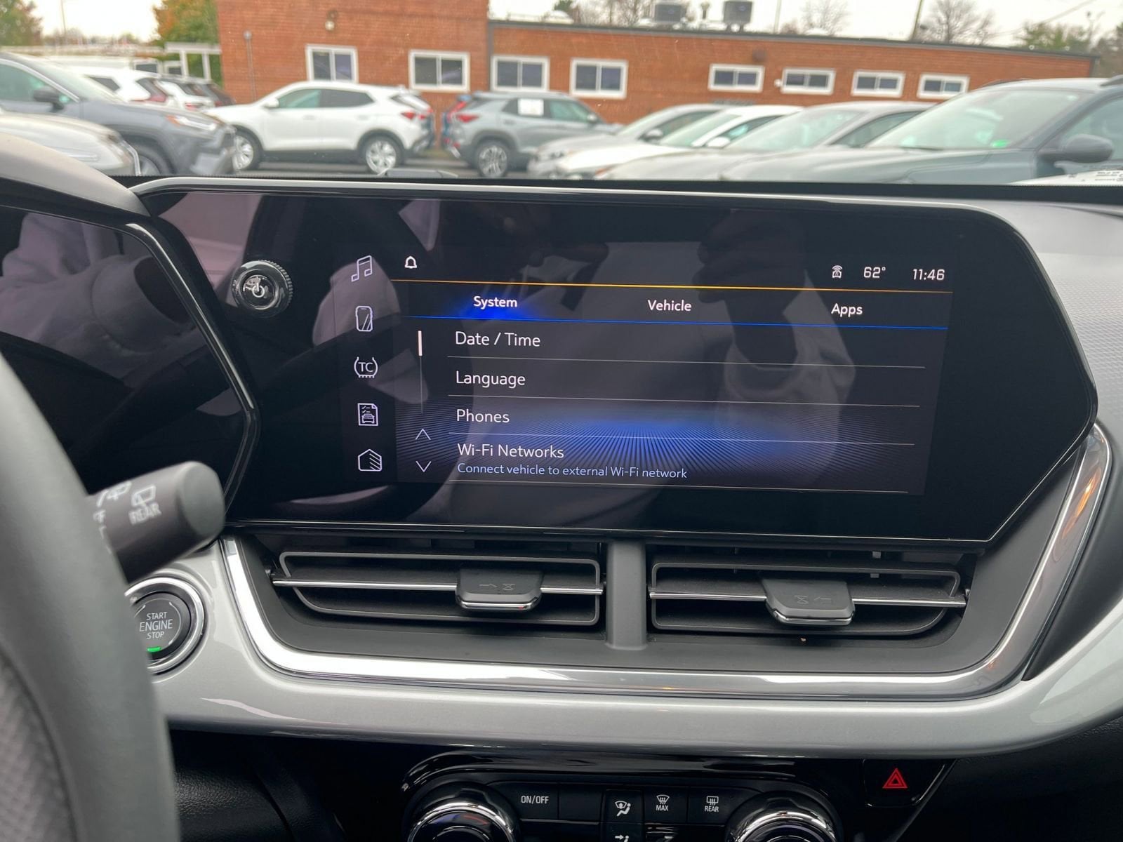 Thumbnail: 2025 Chevrolet Trax - 18