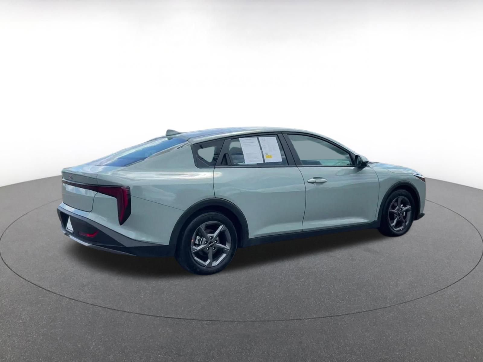 Thumbnail: 2025 Kia K4 - 15