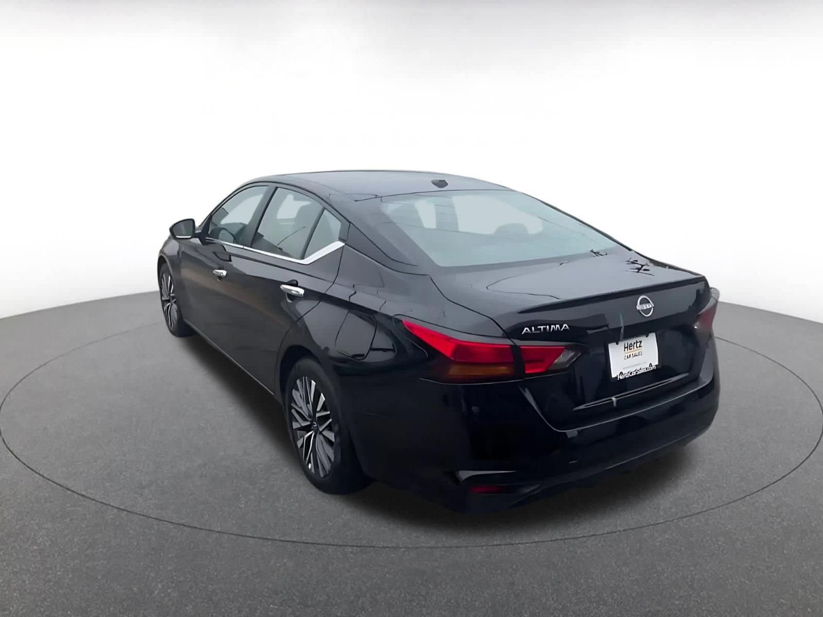 Thumbnail: 2025 Nissan Altima - 11