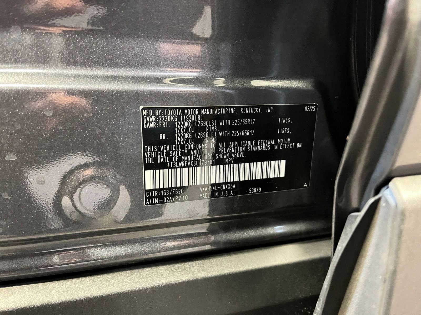 Thumbnail: 2025 Toyota RAV4 - 28