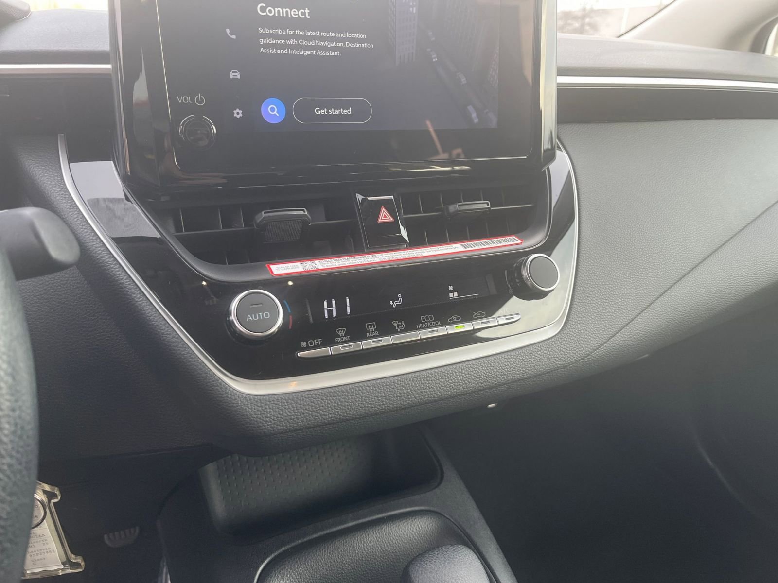 Thumbnail: 2025 Toyota Corolla - 18