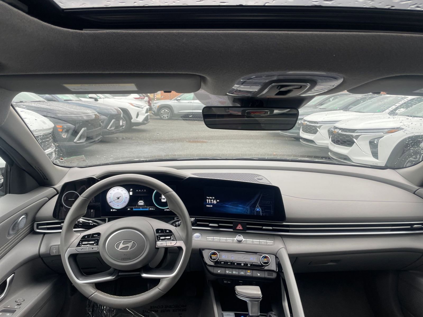 Thumbnail: 2025 Hyundai Elantra - 34