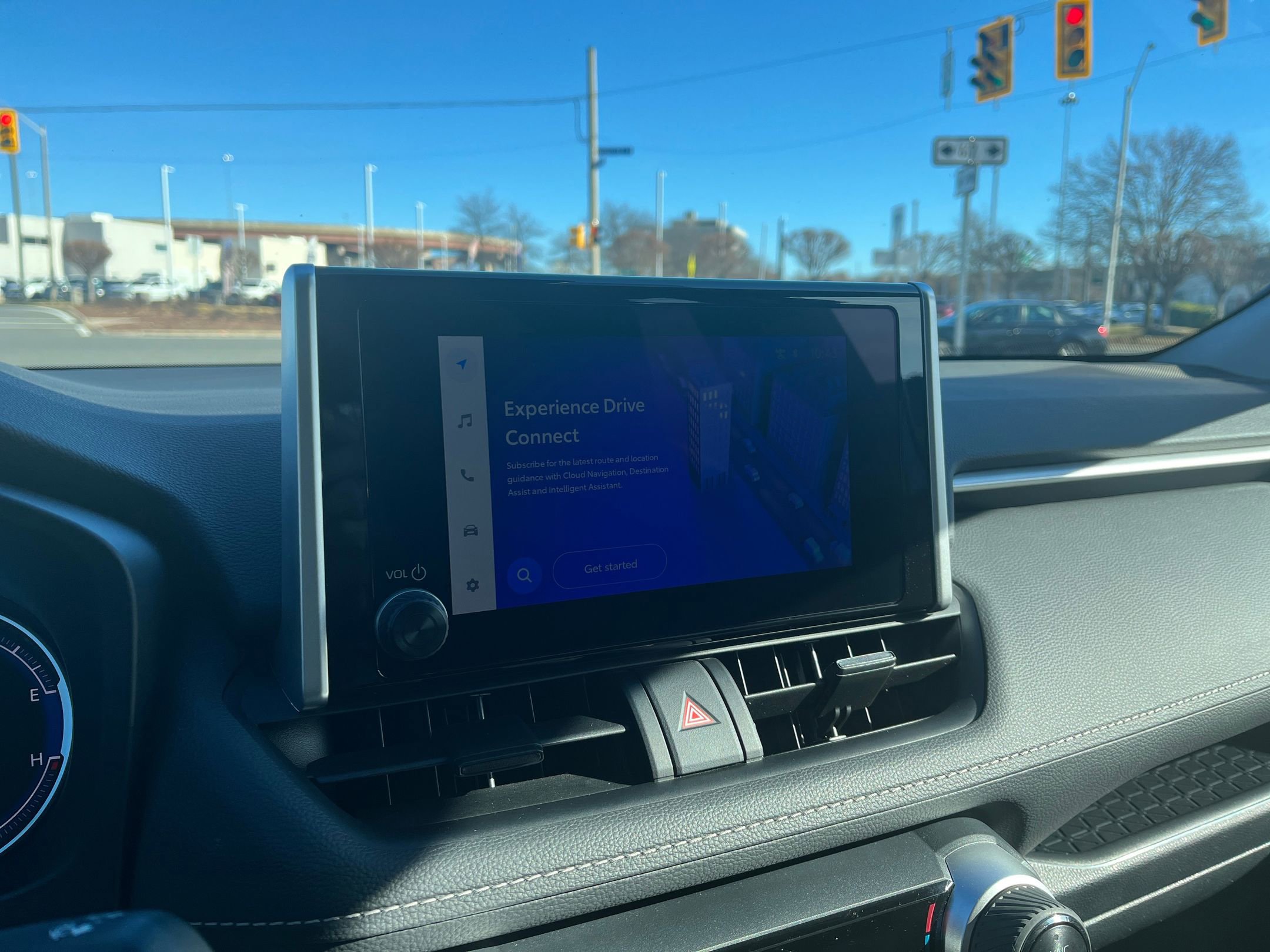 Thumbnail: 2025 Toyota RAV4 - 21