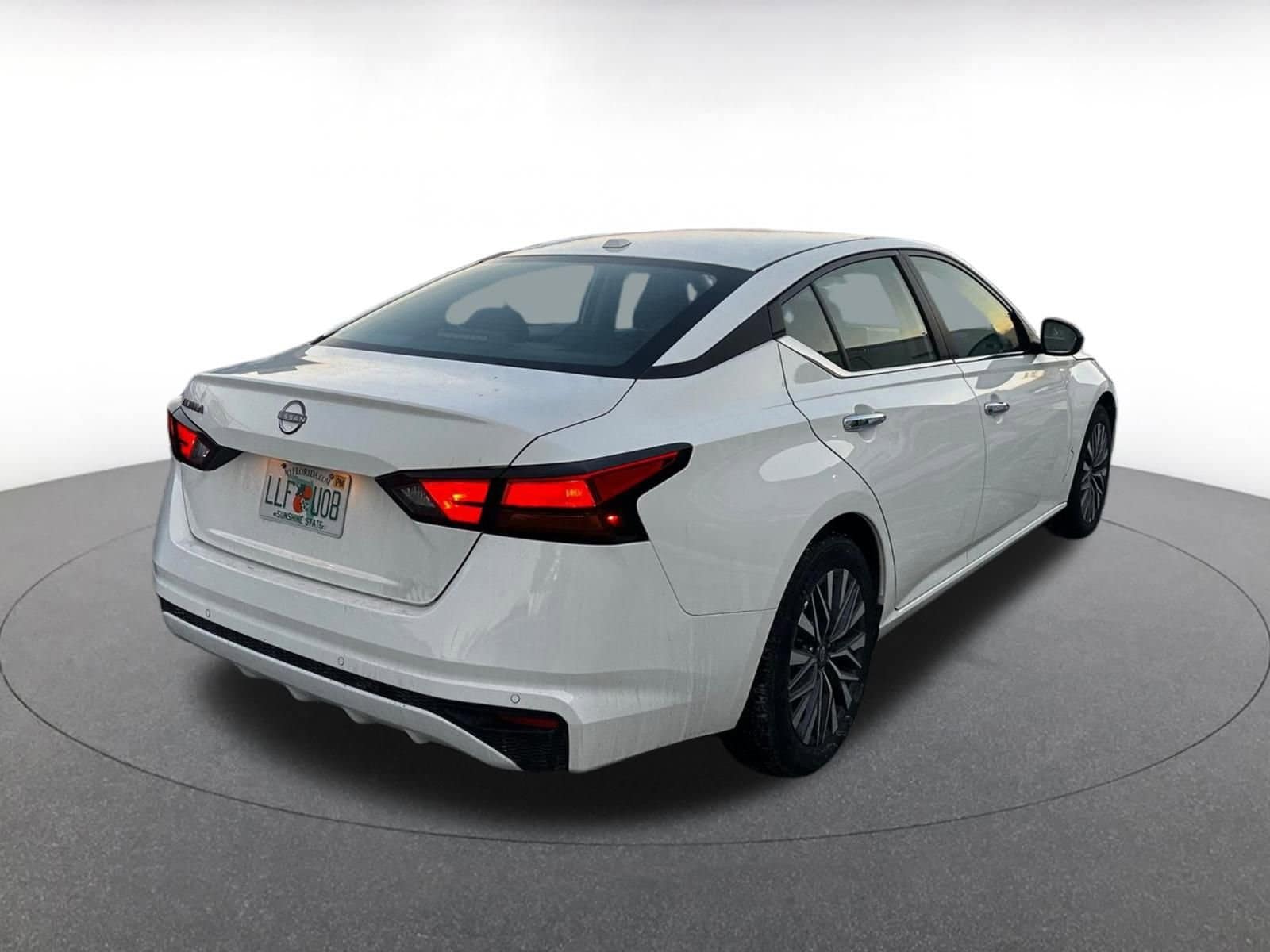 Thumbnail: 2025 Nissan Altima - 5