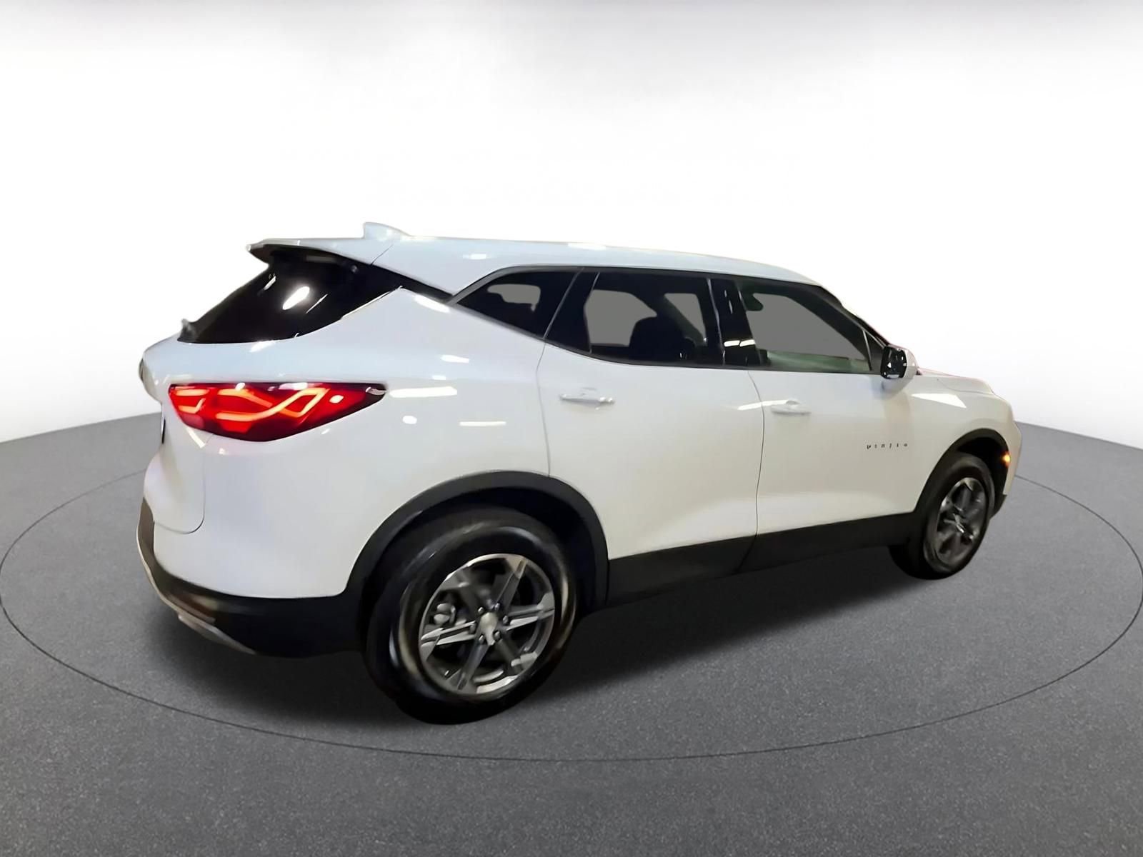 Thumbnail: 2025 Chevrolet Blazer - 15