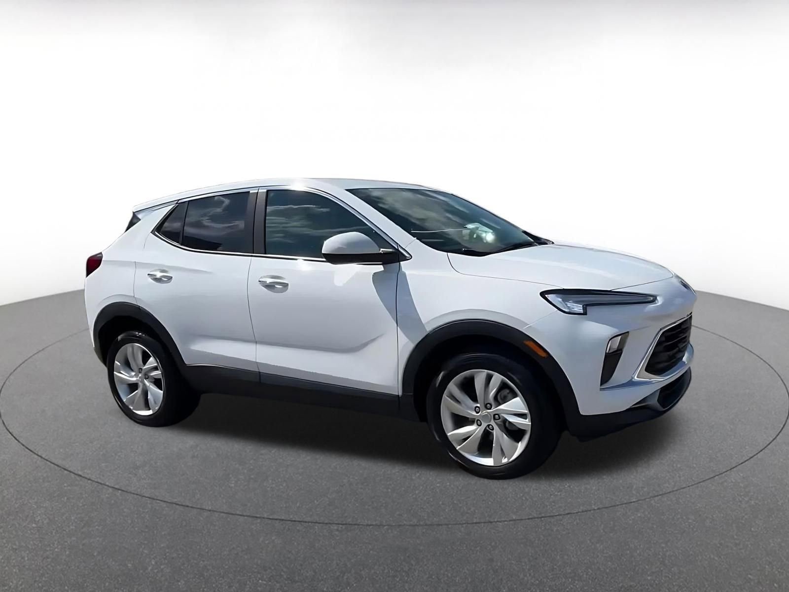 Thumbnail: 2025 Buick Encore GX - 2
