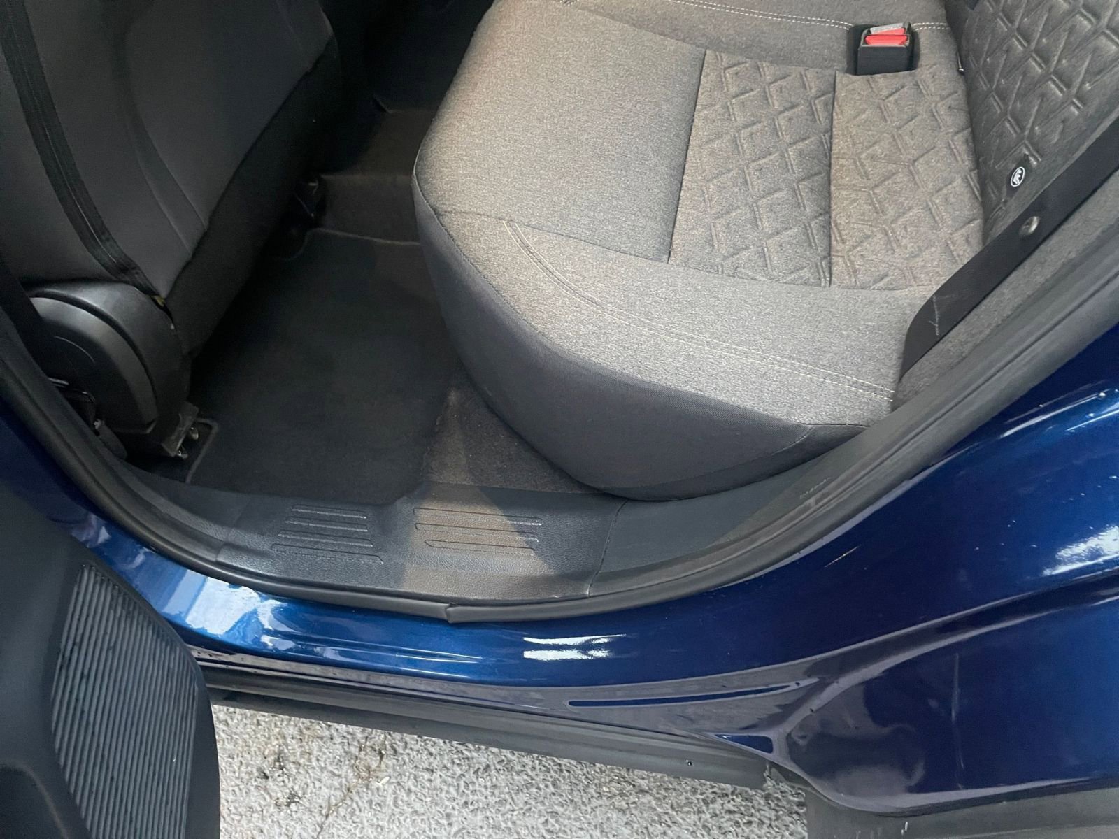 Thumbnail: 2025 Nissan Kicks - 23