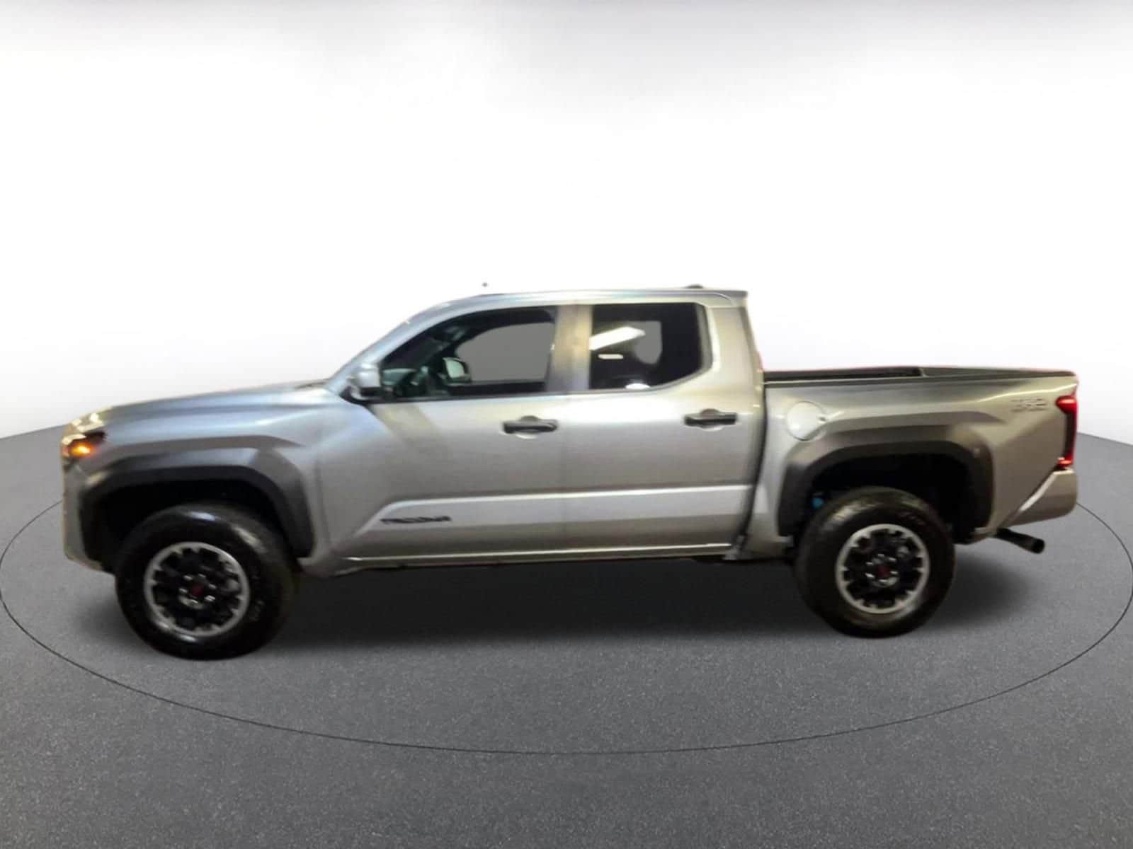 Thumbnail: 2025 Toyota Tacoma - 9