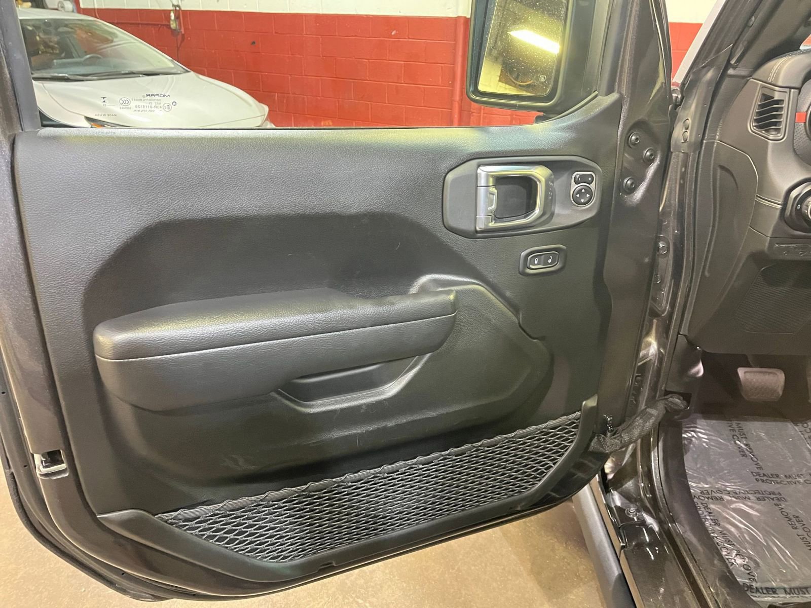 Thumbnail: 2025 Jeep Wrangler - 20