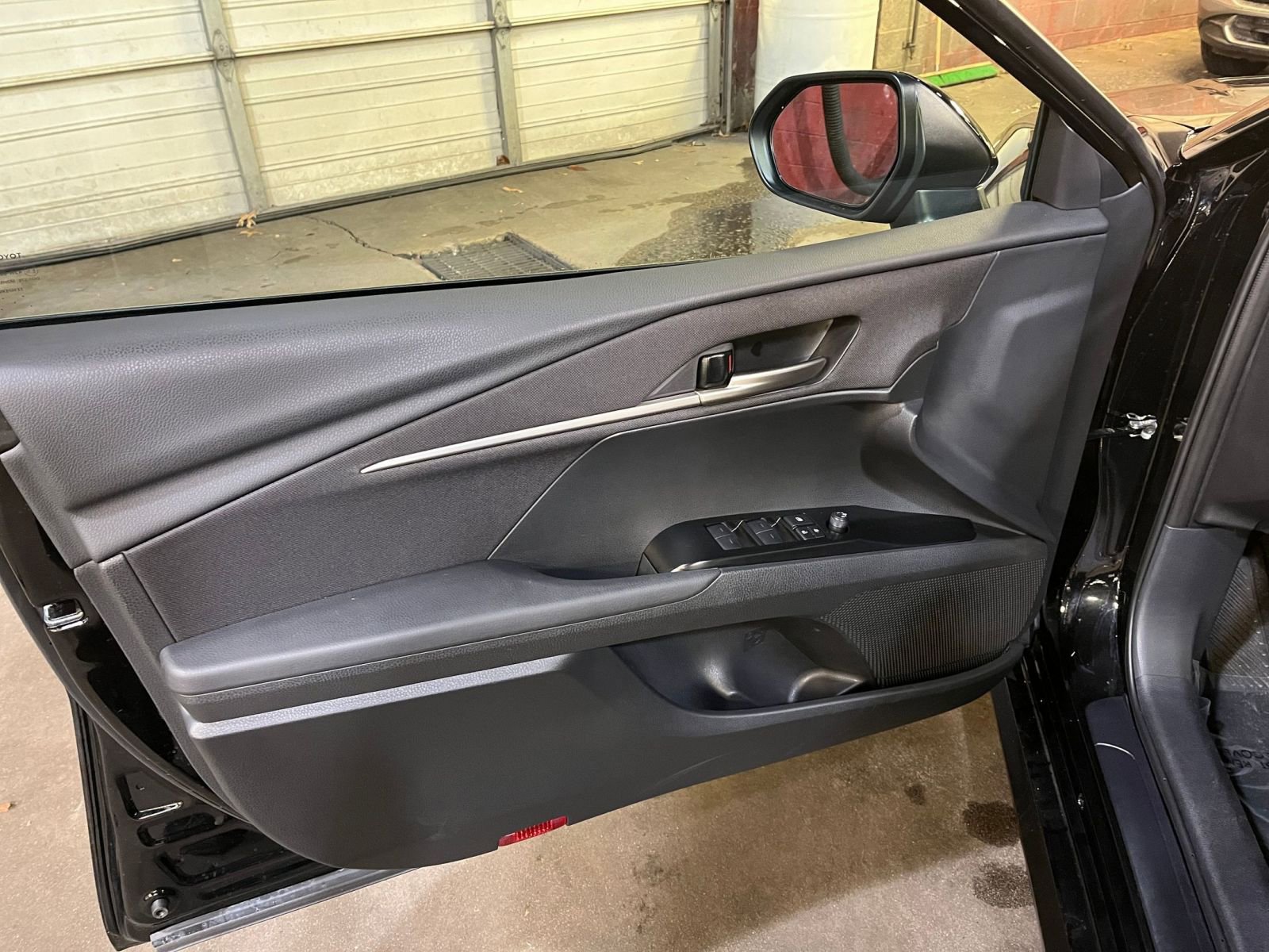 Thumbnail: 2025 Toyota Camry - 20