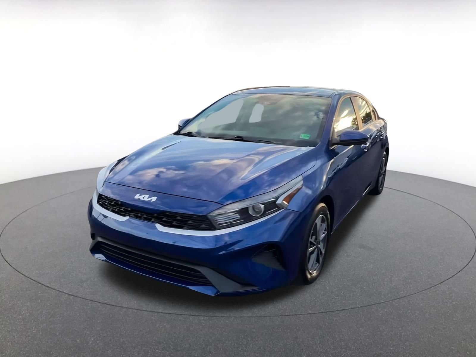 Thumbnail: 2024 Kia Forte - 6