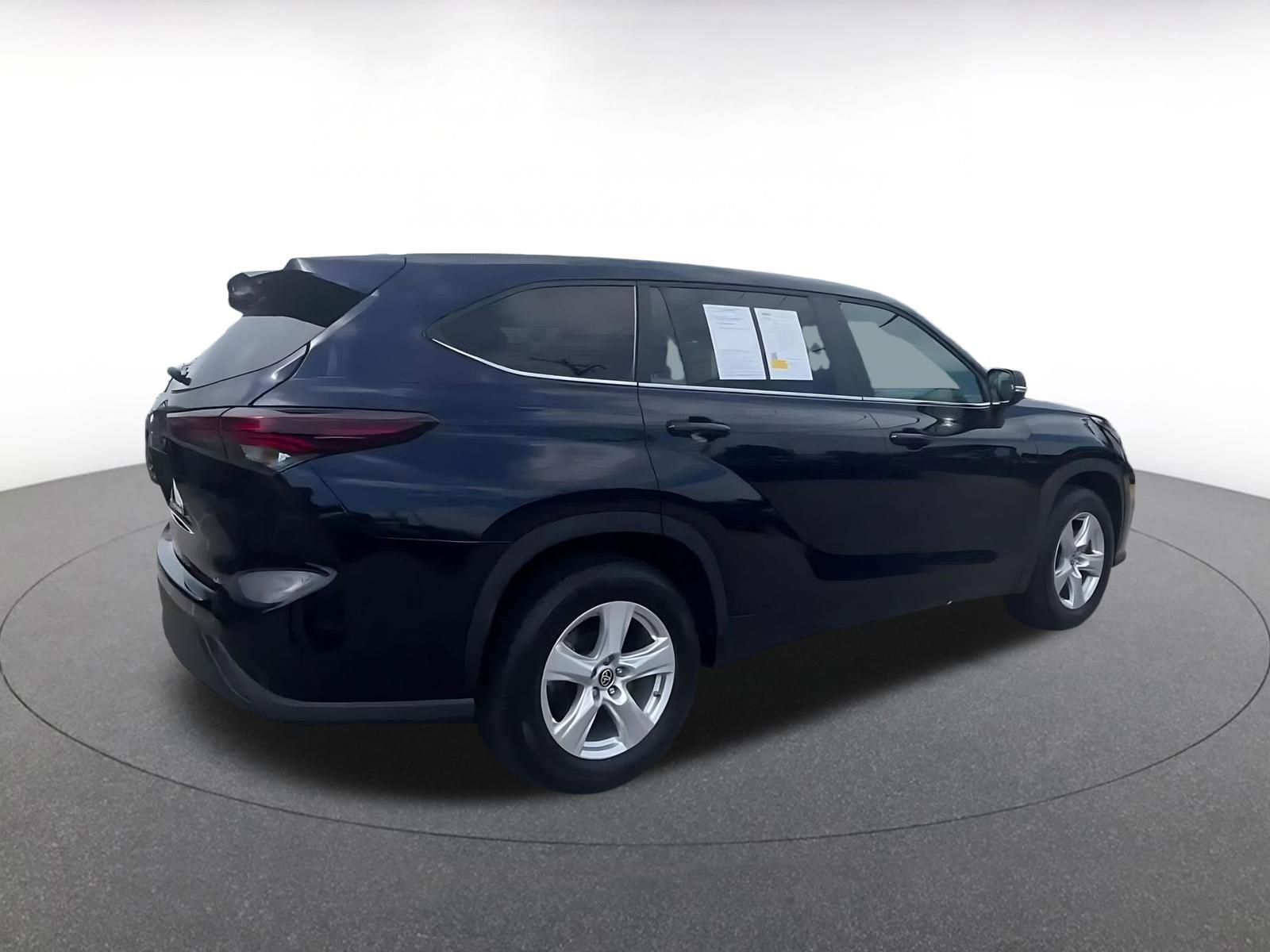 Thumbnail: 2025 Toyota Highlander - 14
