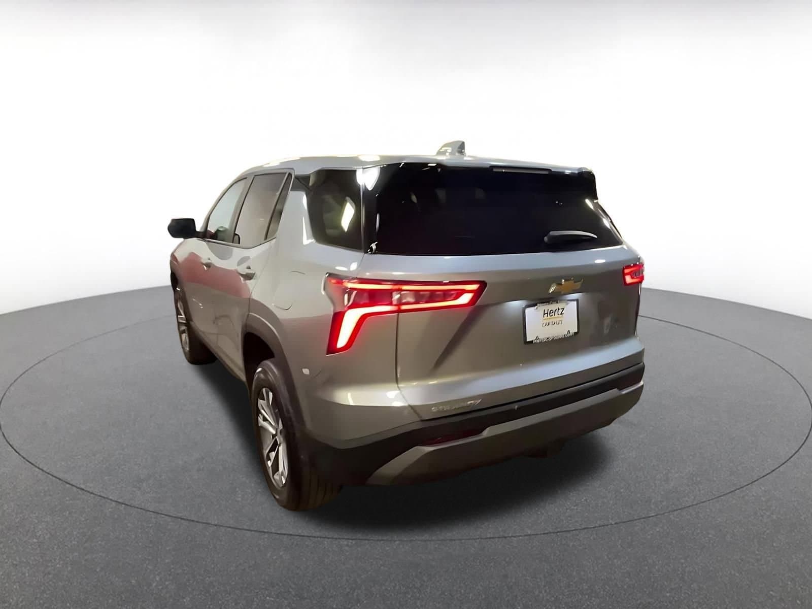 Thumbnail: 2025 Chevrolet Equinox - 11