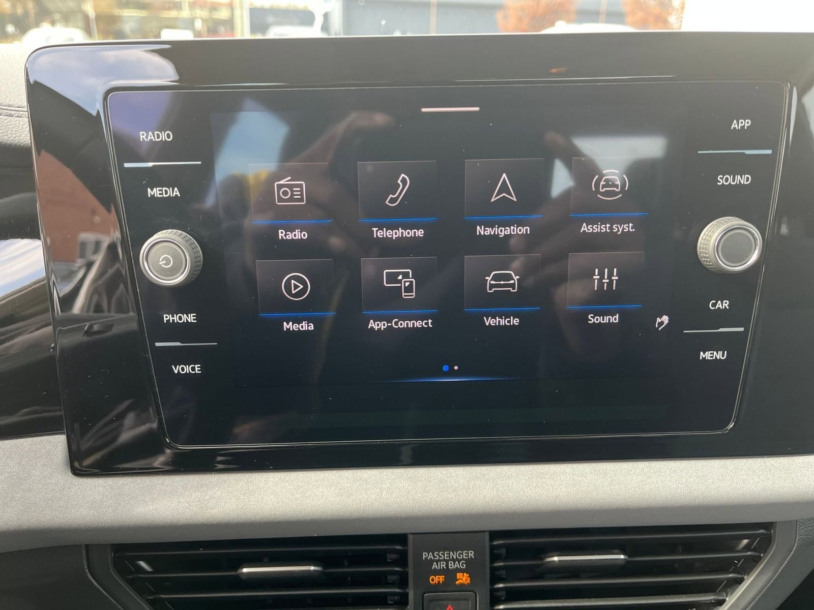 Thumbnail: 2025 Volkswagen Jetta - 28