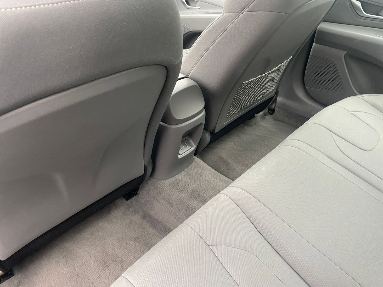 Thumbnail: 2025 Hyundai Elantra - 24