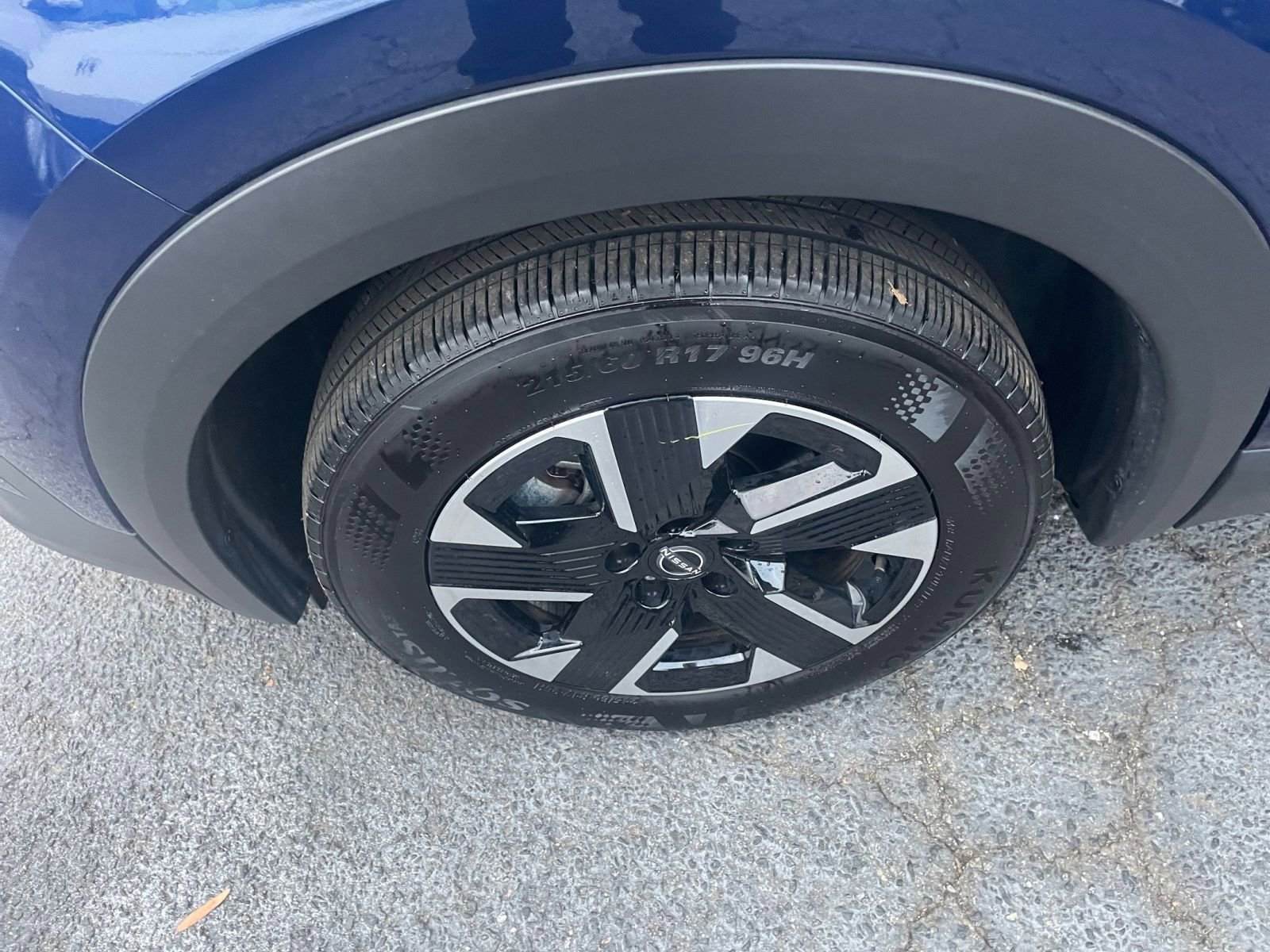 Thumbnail: 2025 Nissan Kicks - 28