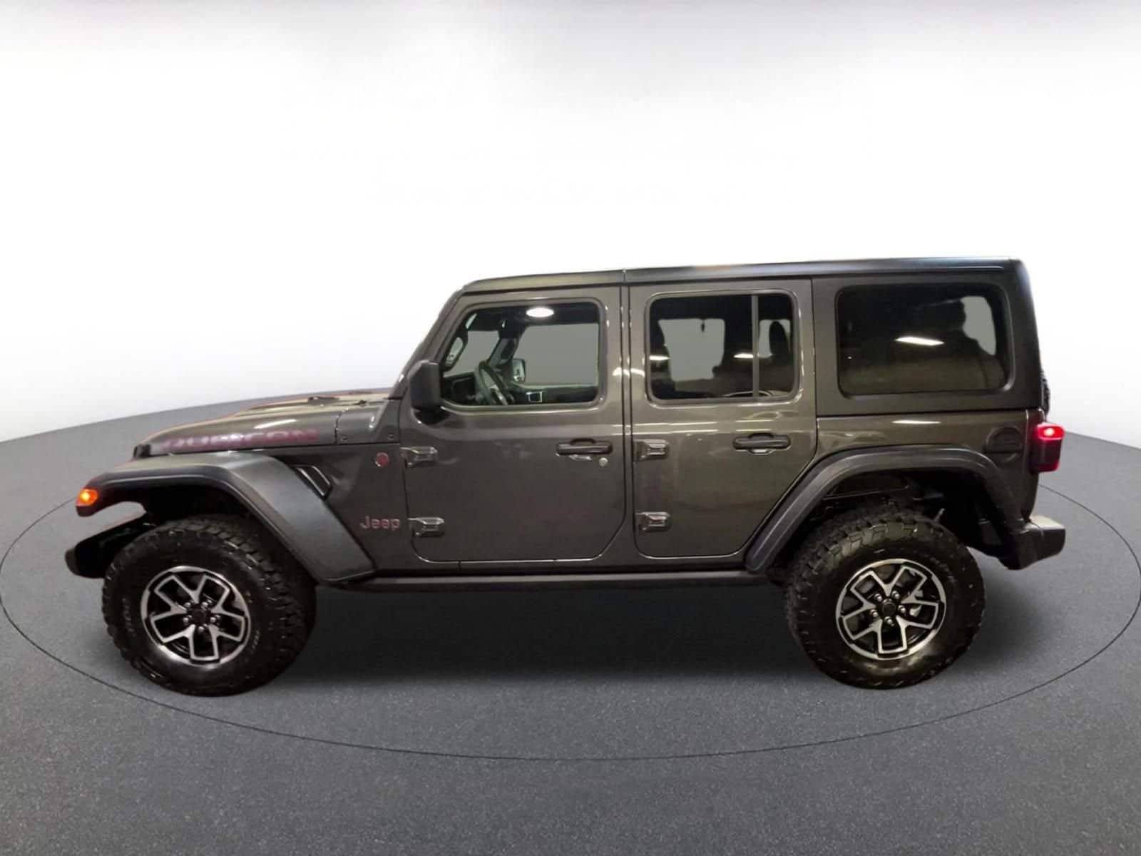 Thumbnail: 2025 Jeep Wrangler - 9