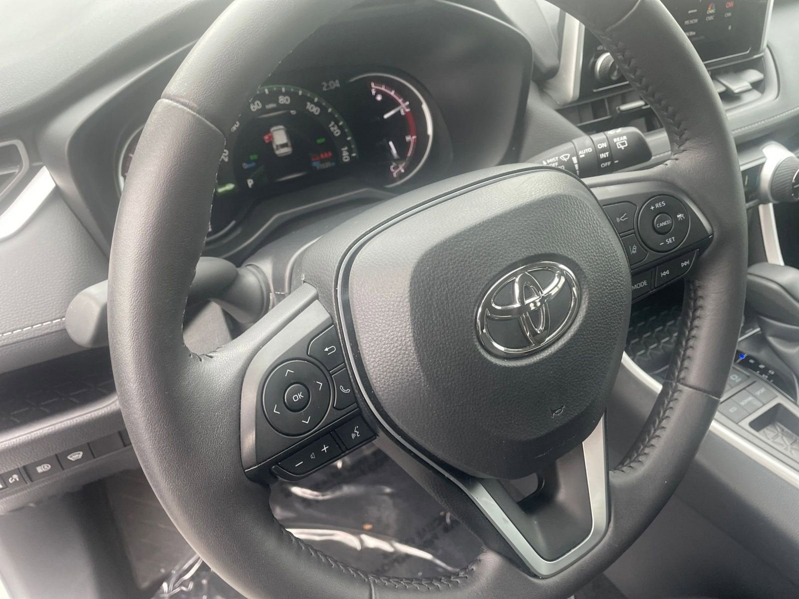 Thumbnail: 2025 Toyota RAV4 - 28