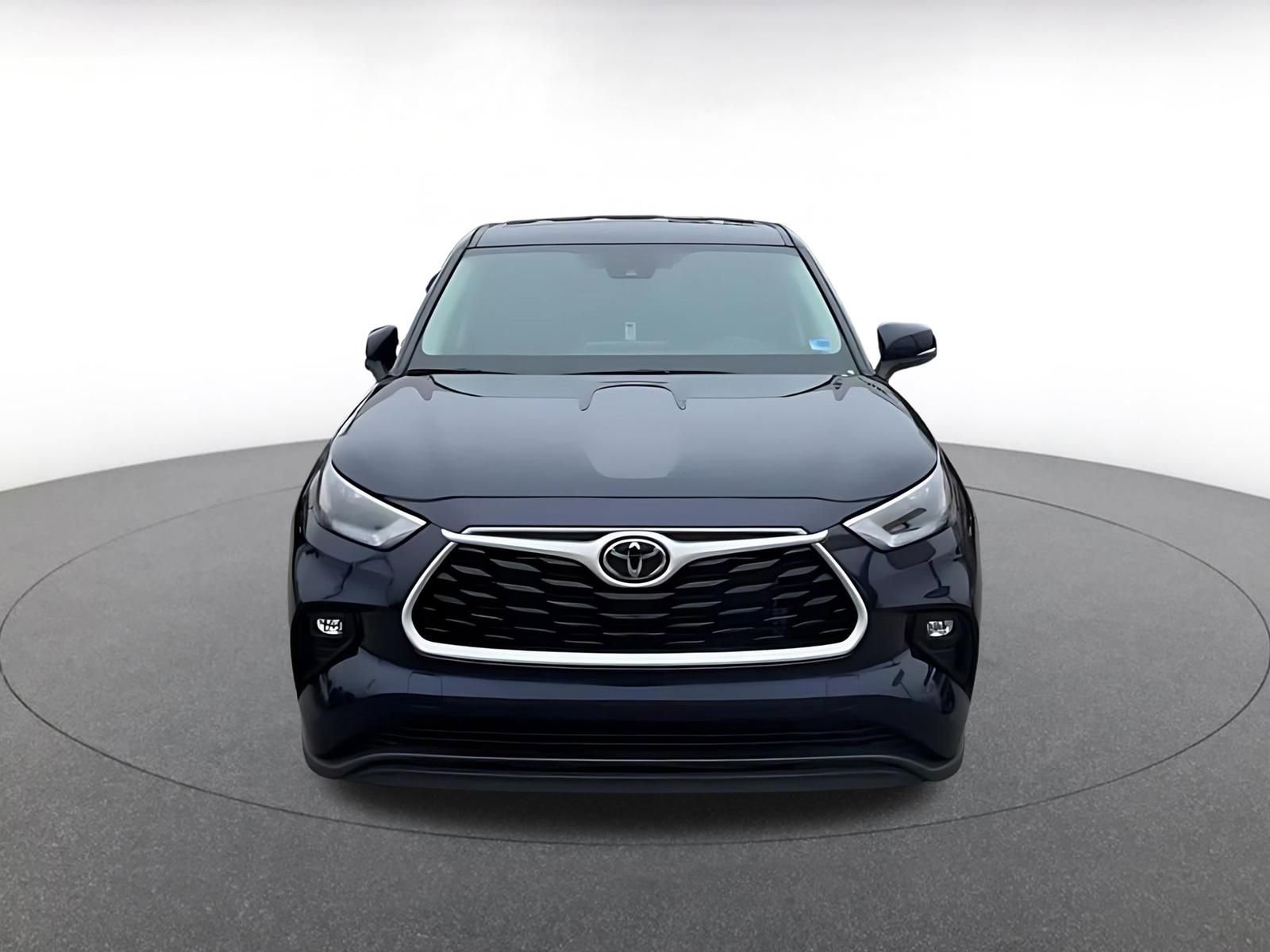Thumbnail: 2025 Toyota Highlander - 4